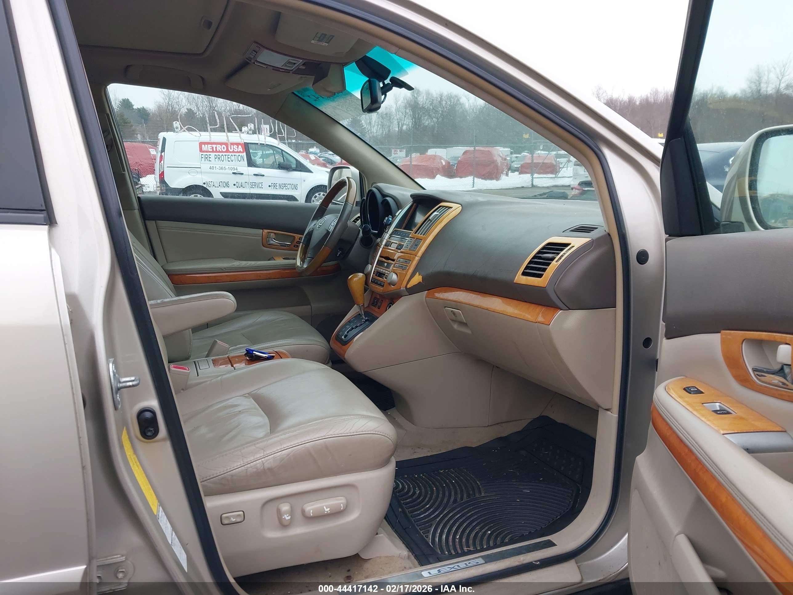 LEXUS RX image 5