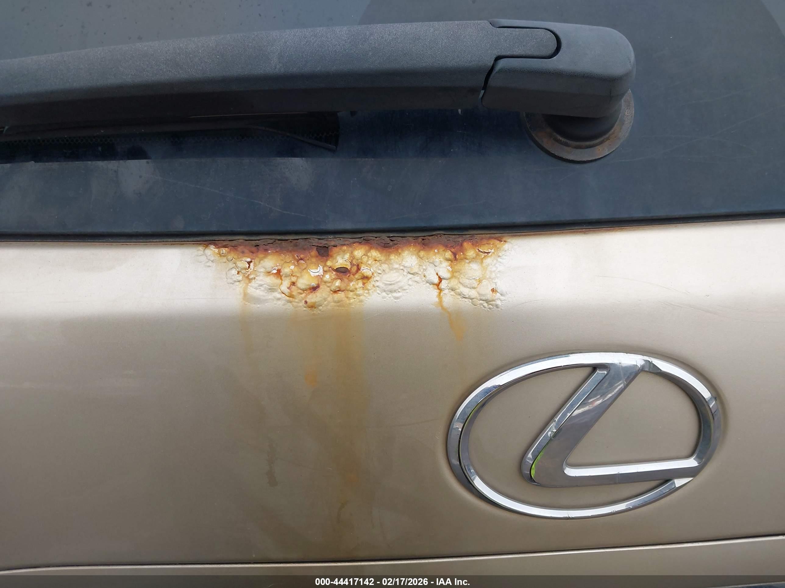 LEXUS RX image 6