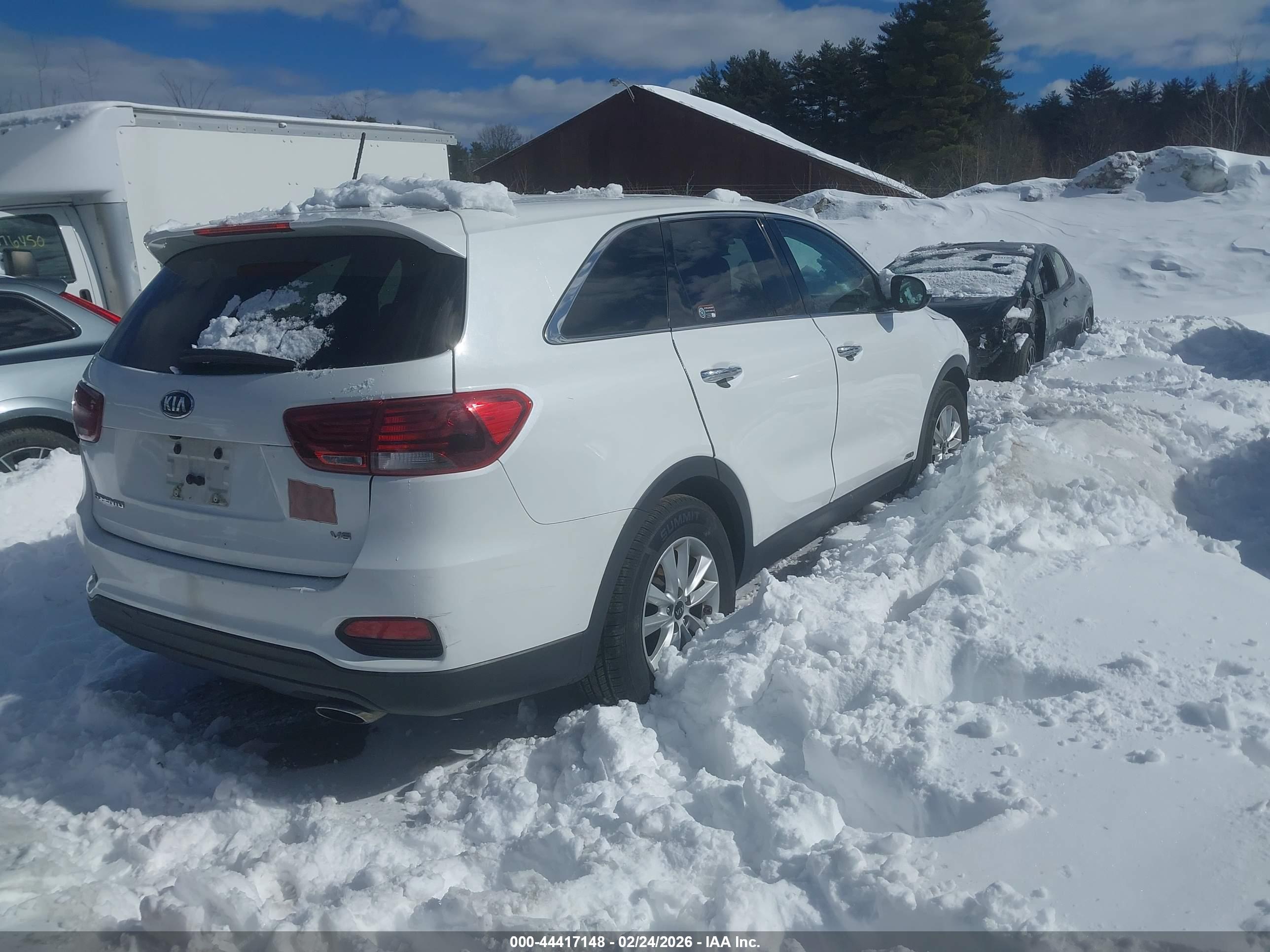 KIA SORENTO image 4