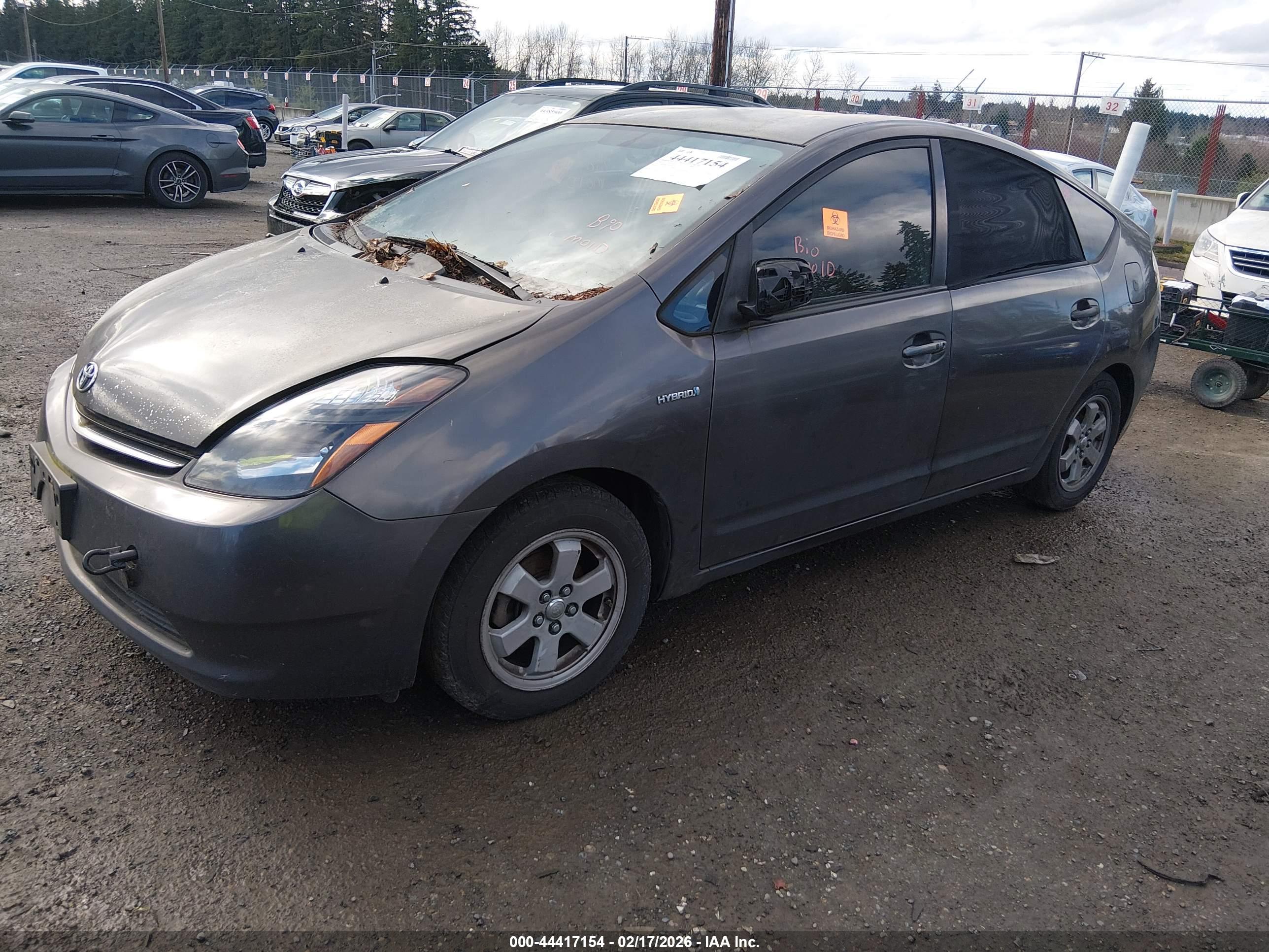 TOYOTA PRIUS image 2