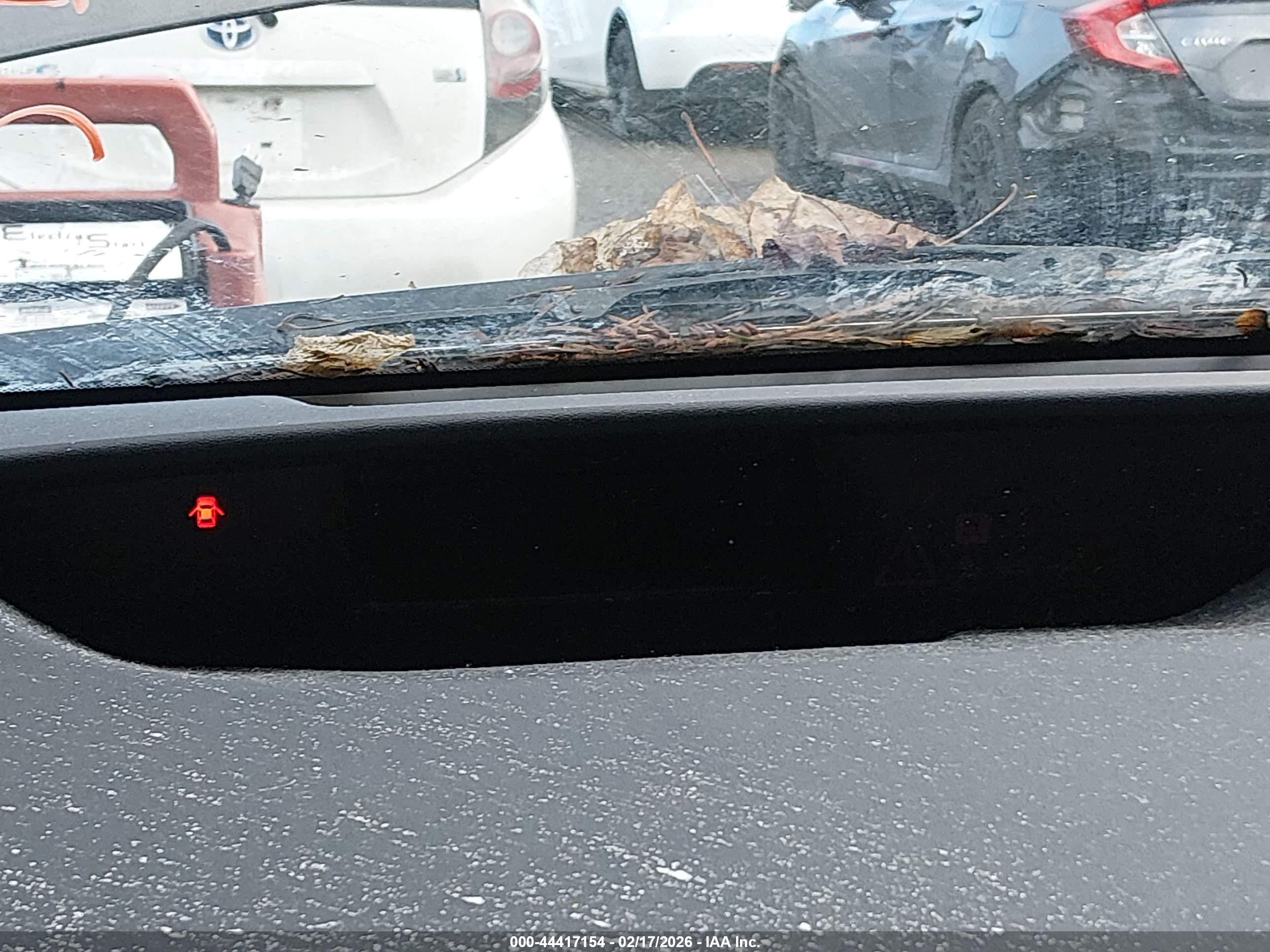 TOYOTA PRIUS image 7
