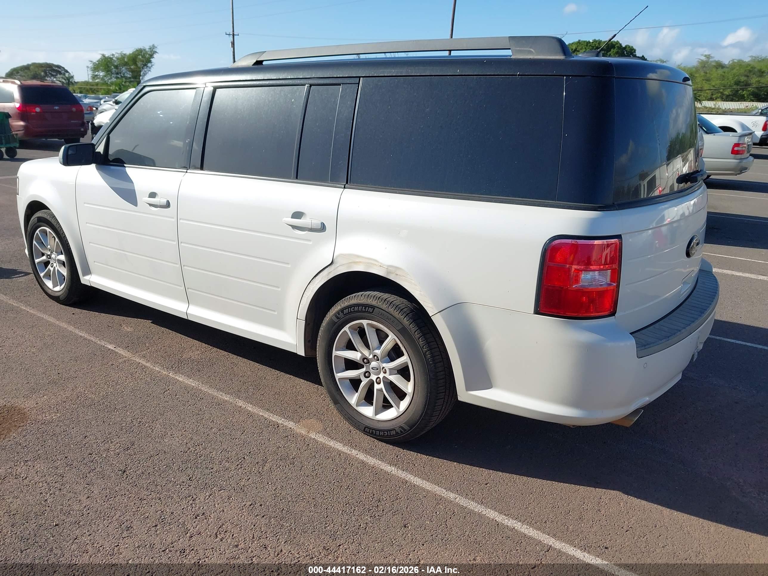 FORD FLEX image 3