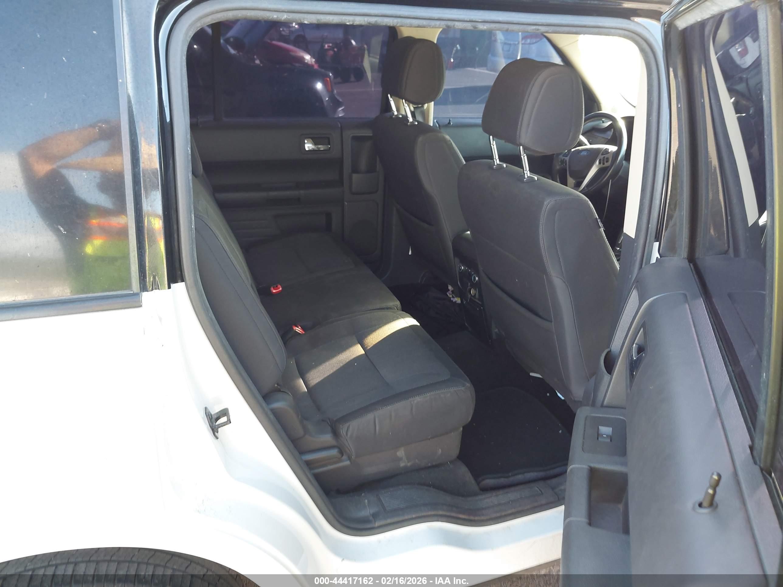 FORD FLEX image 8