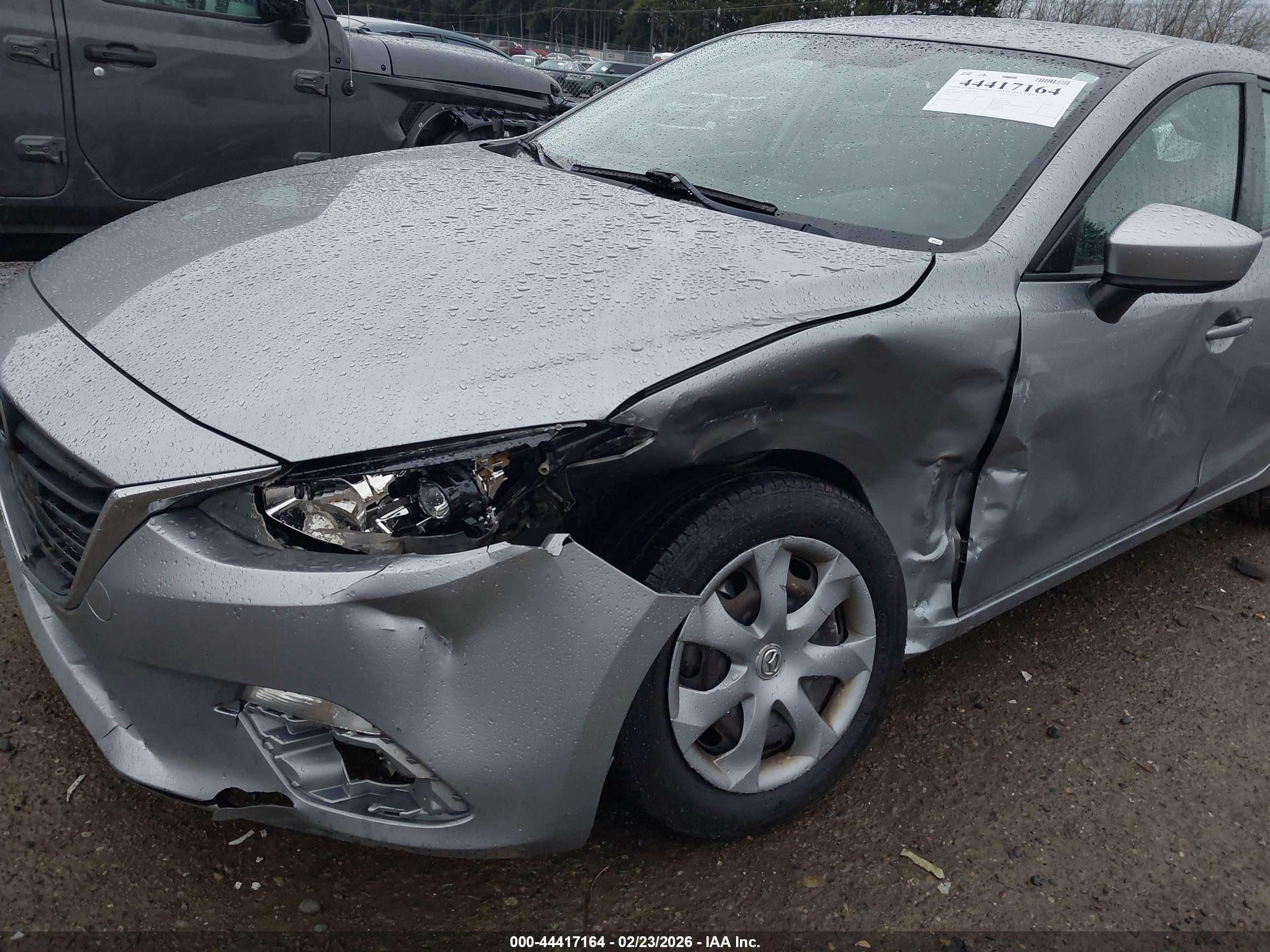 MAZDA MAZDA3 image 6
