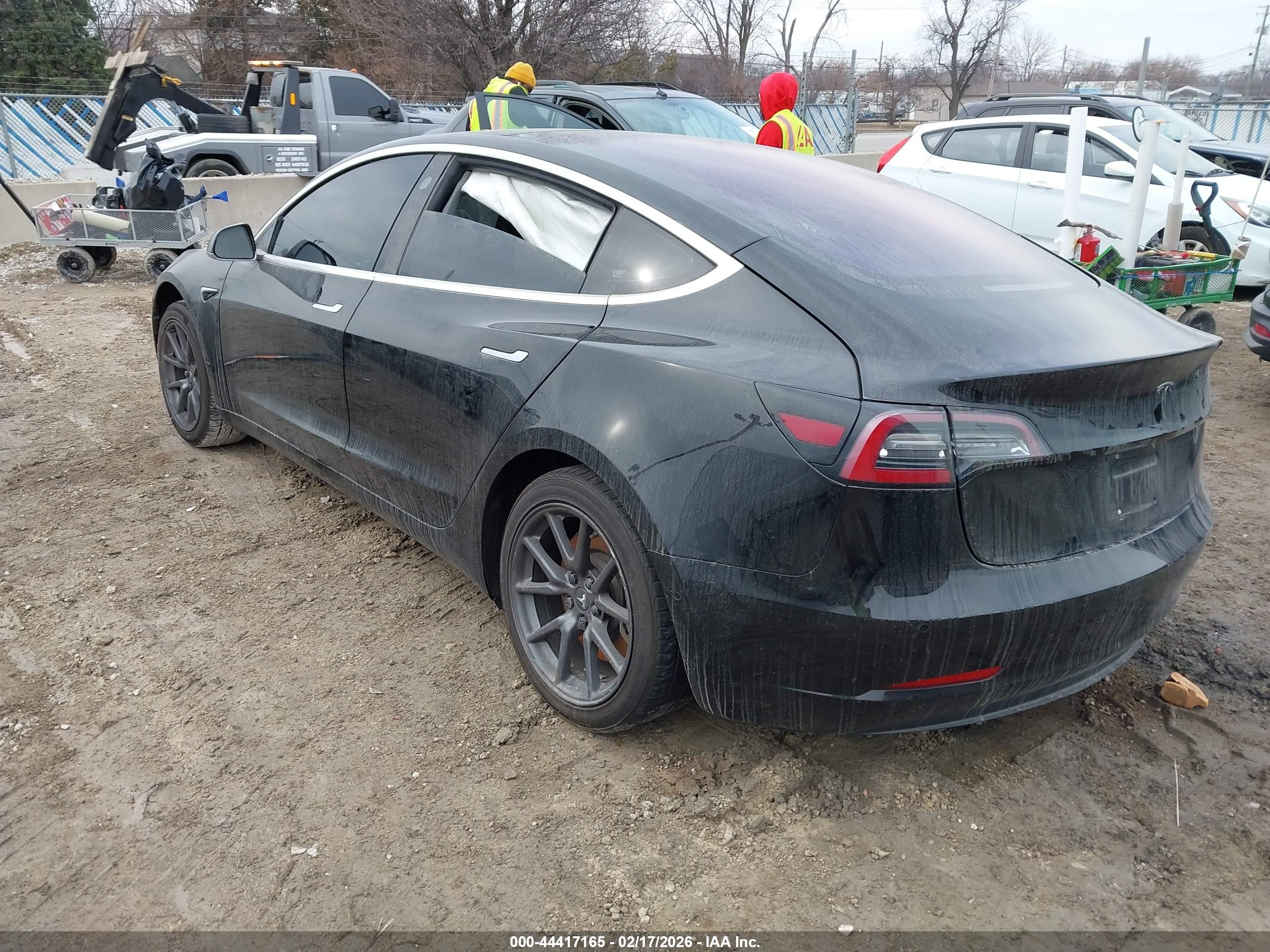TESLA MODEL image 3