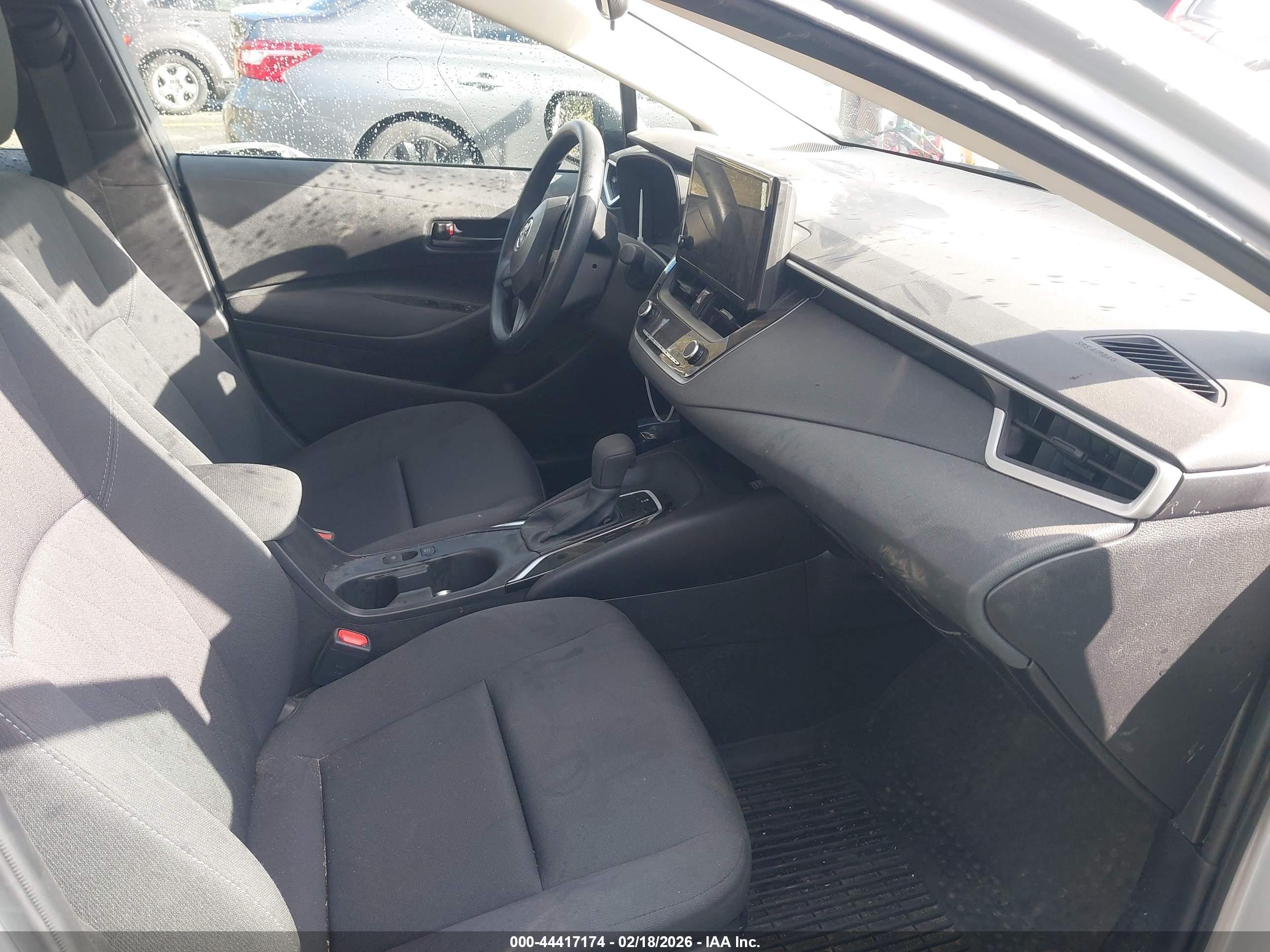TOYOTA COROLLA image 5