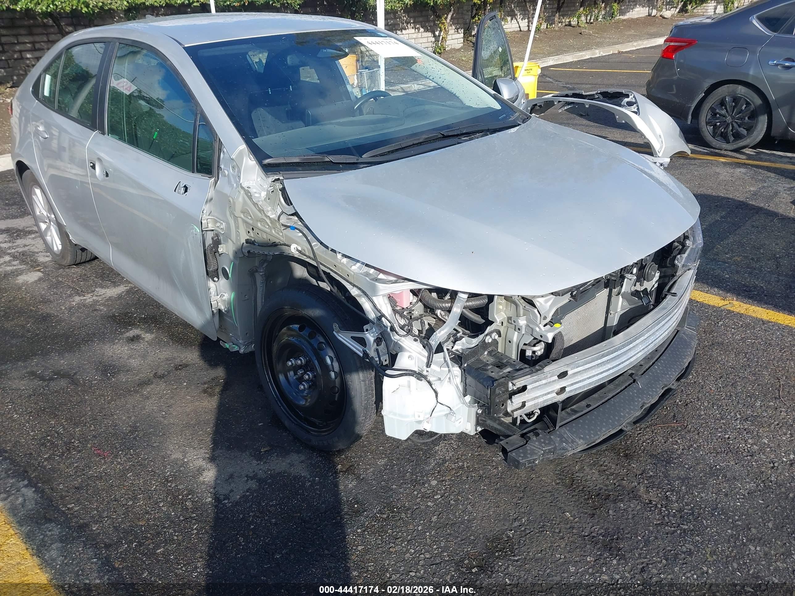 TOYOTA COROLLA image 6