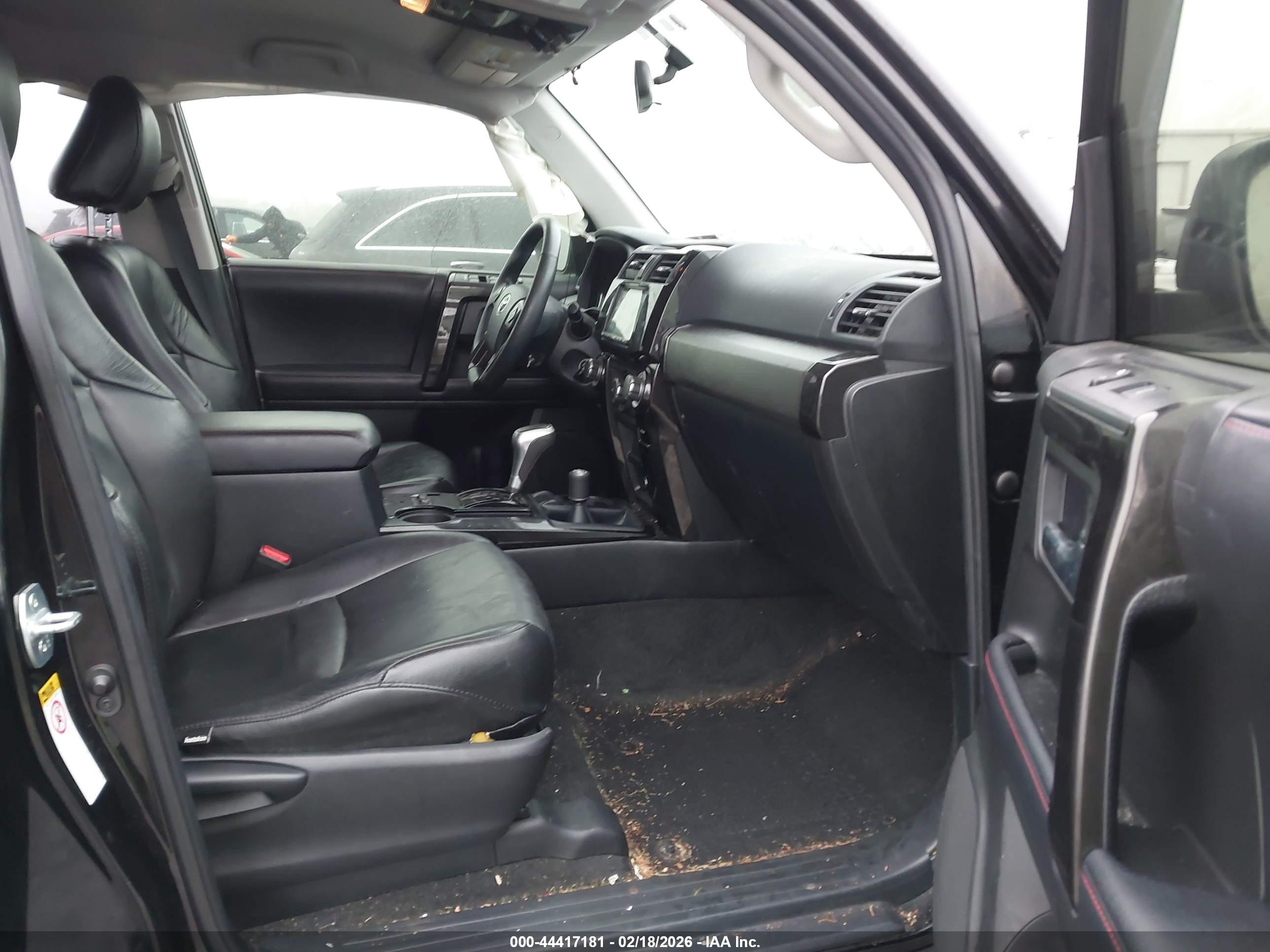 TOYOTA 4RUNNER image 5