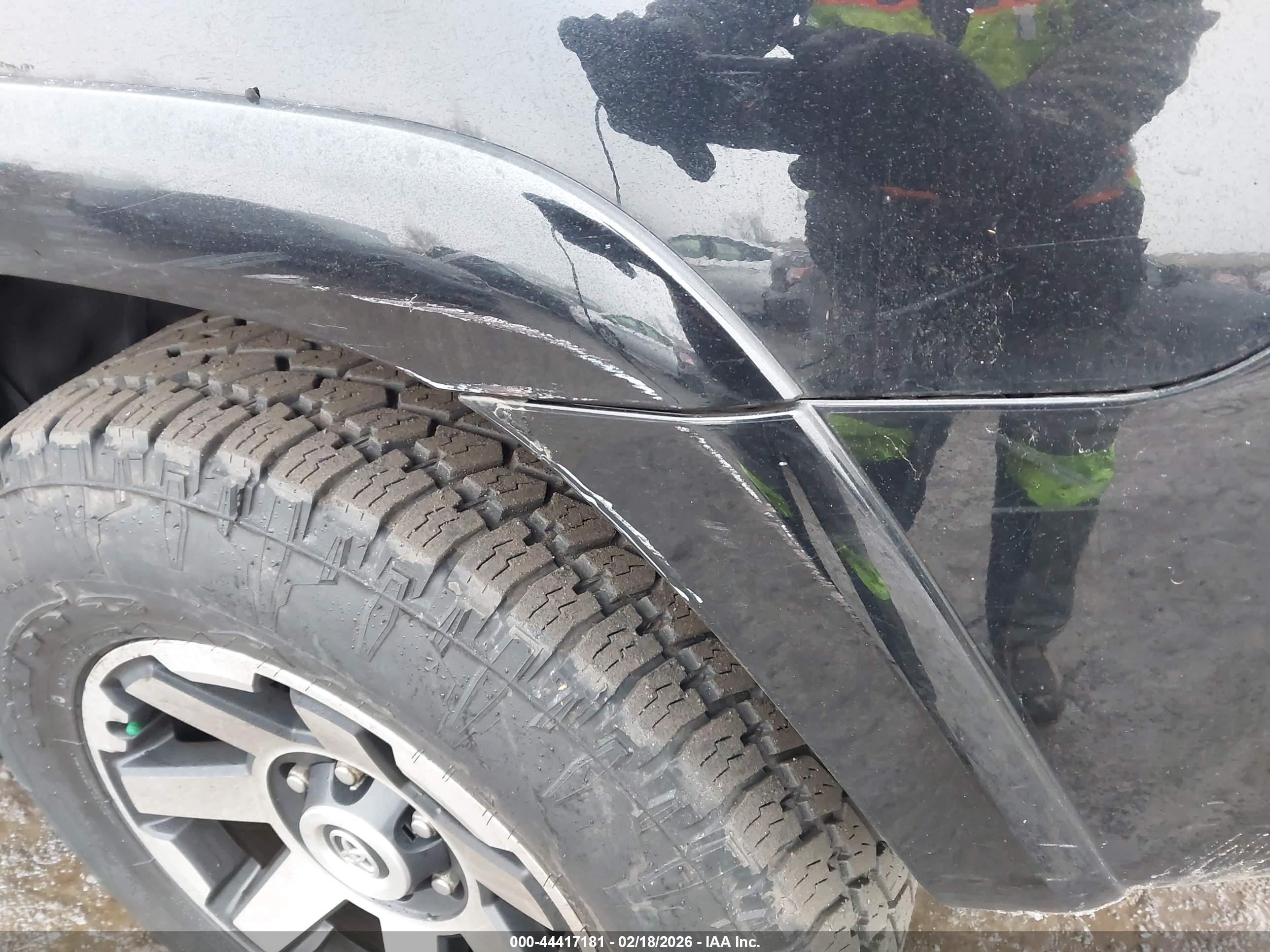 TOYOTA 4RUNNER image 6