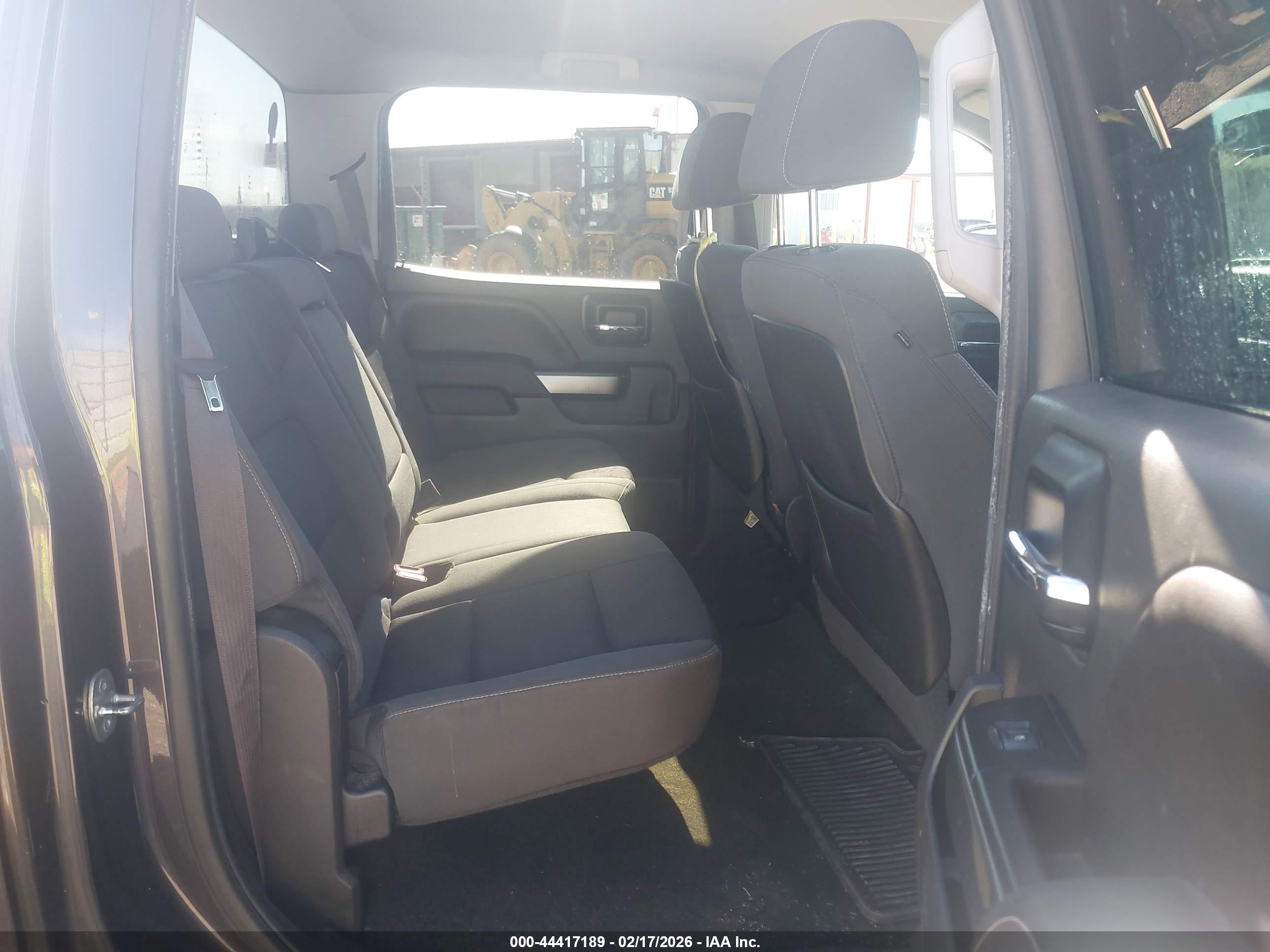 CHEVROLET SILVERADO image 8