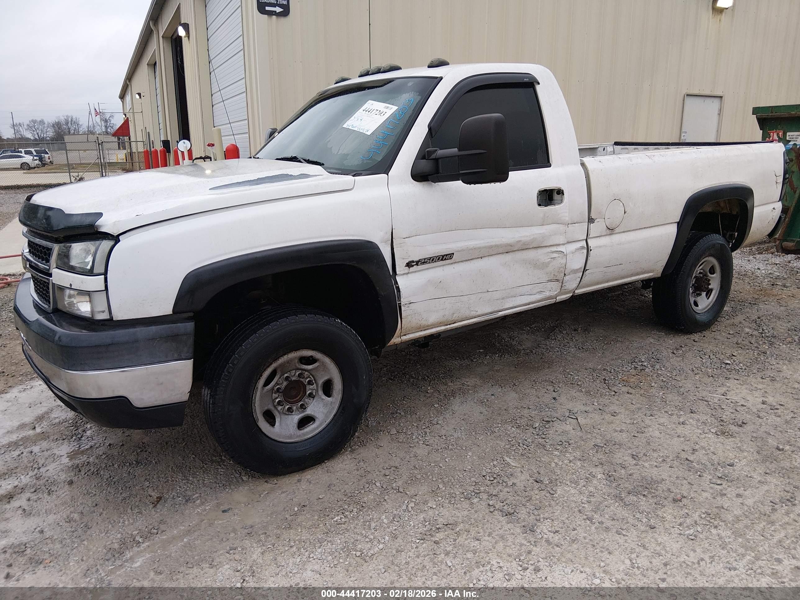 CHEVROLET SILVERADO image 6
