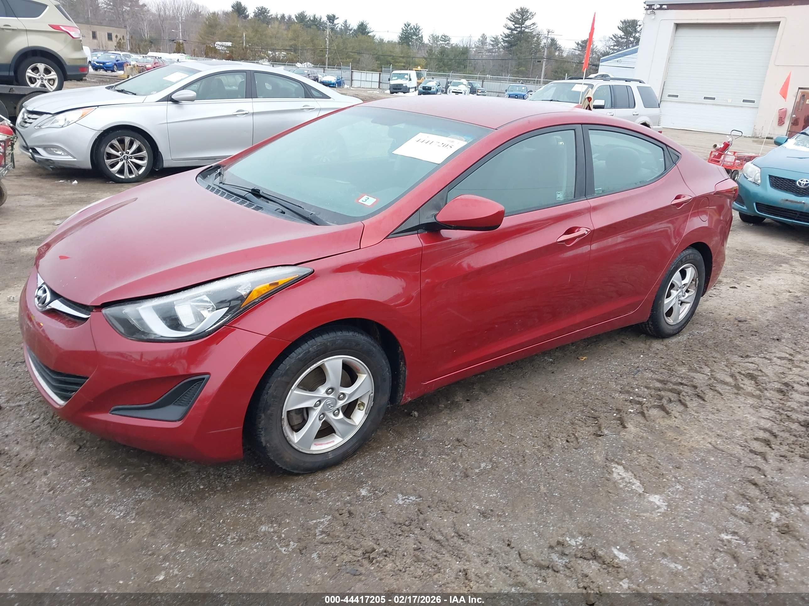 HYUNDAI ELANTRA image 2