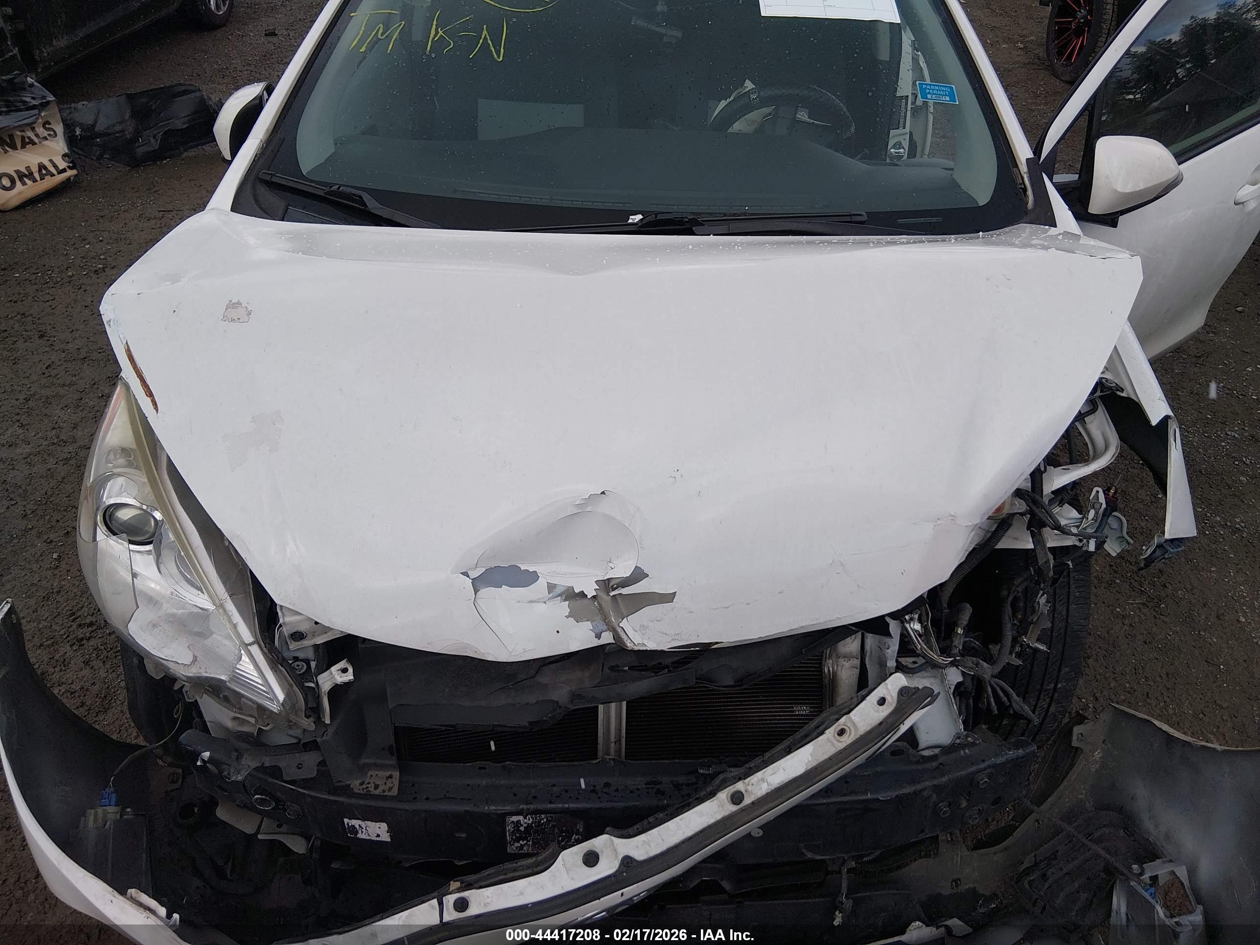 TOYOTA PRIUS image 10