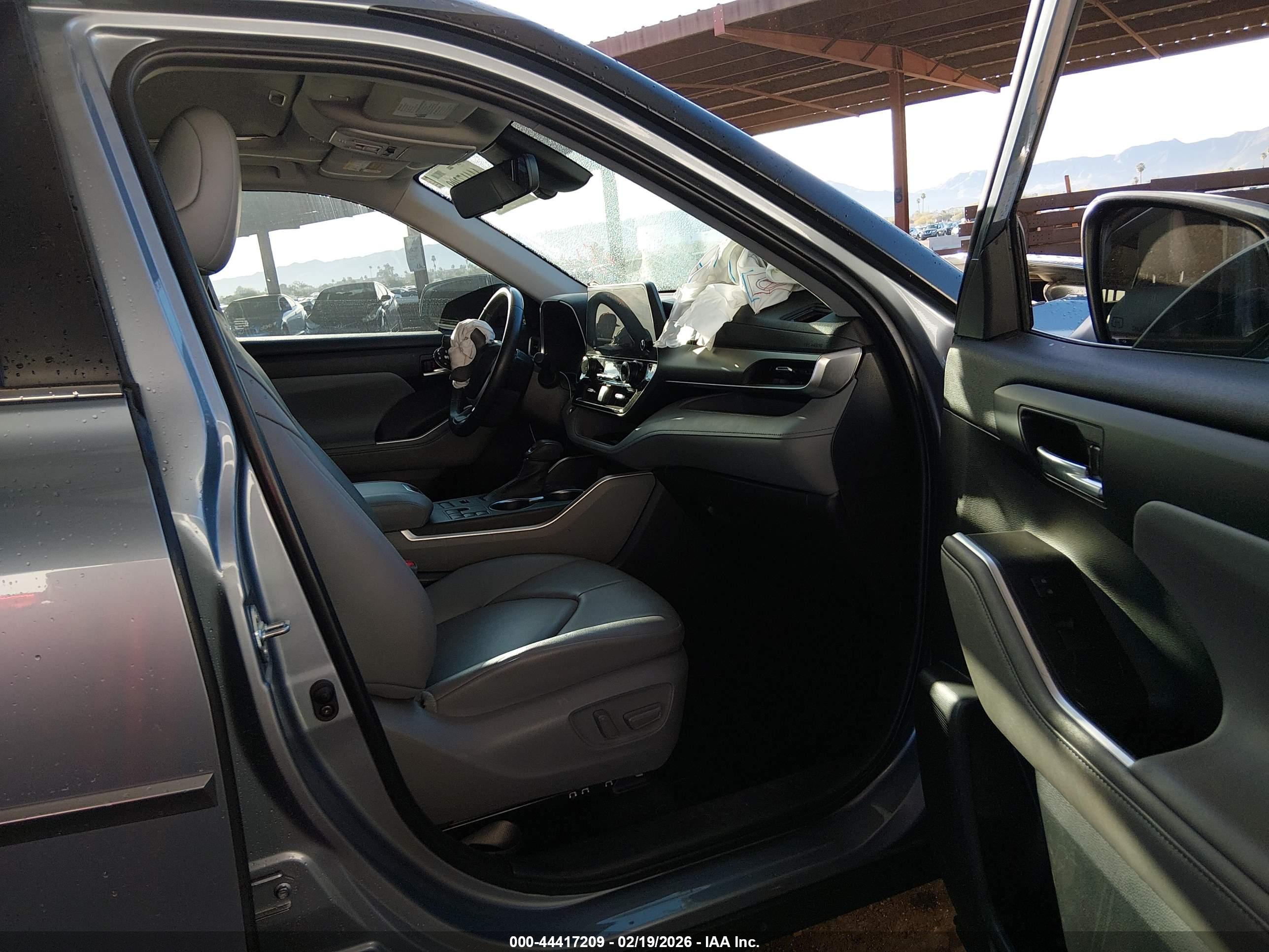 TOYOTA HIGHLANDER image 5