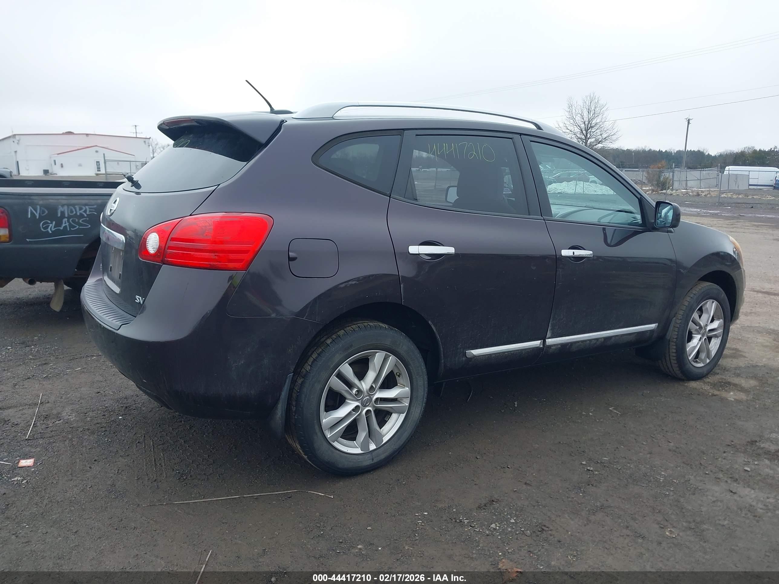 NISSAN ROGUE image 4