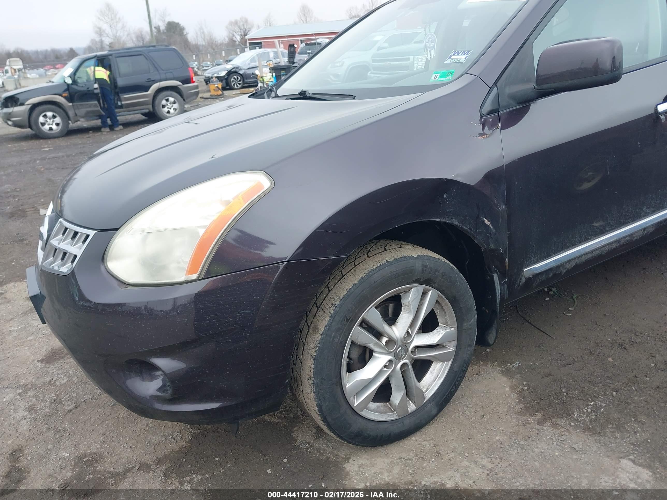 NISSAN ROGUE image 6