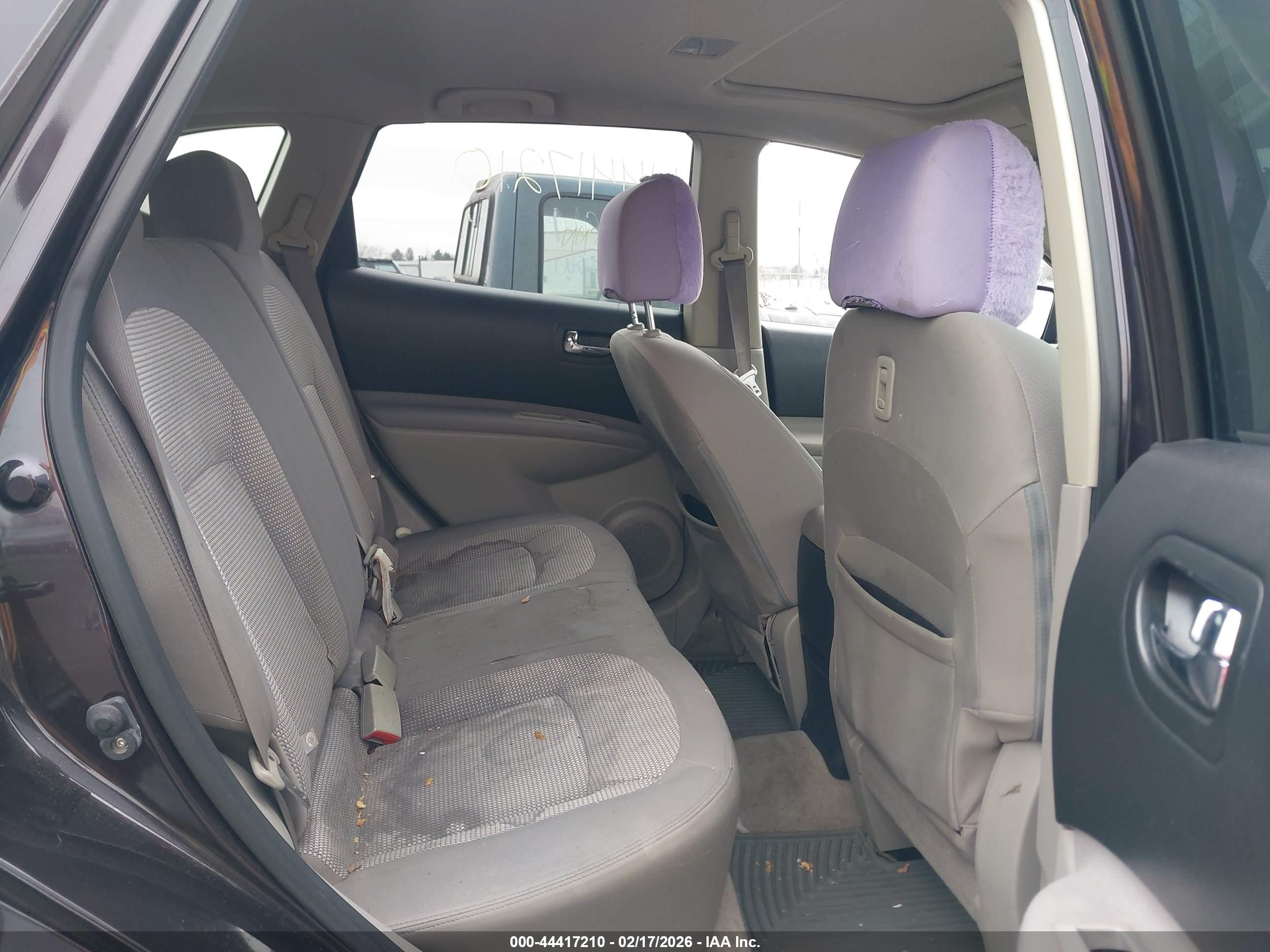 NISSAN ROGUE image 8