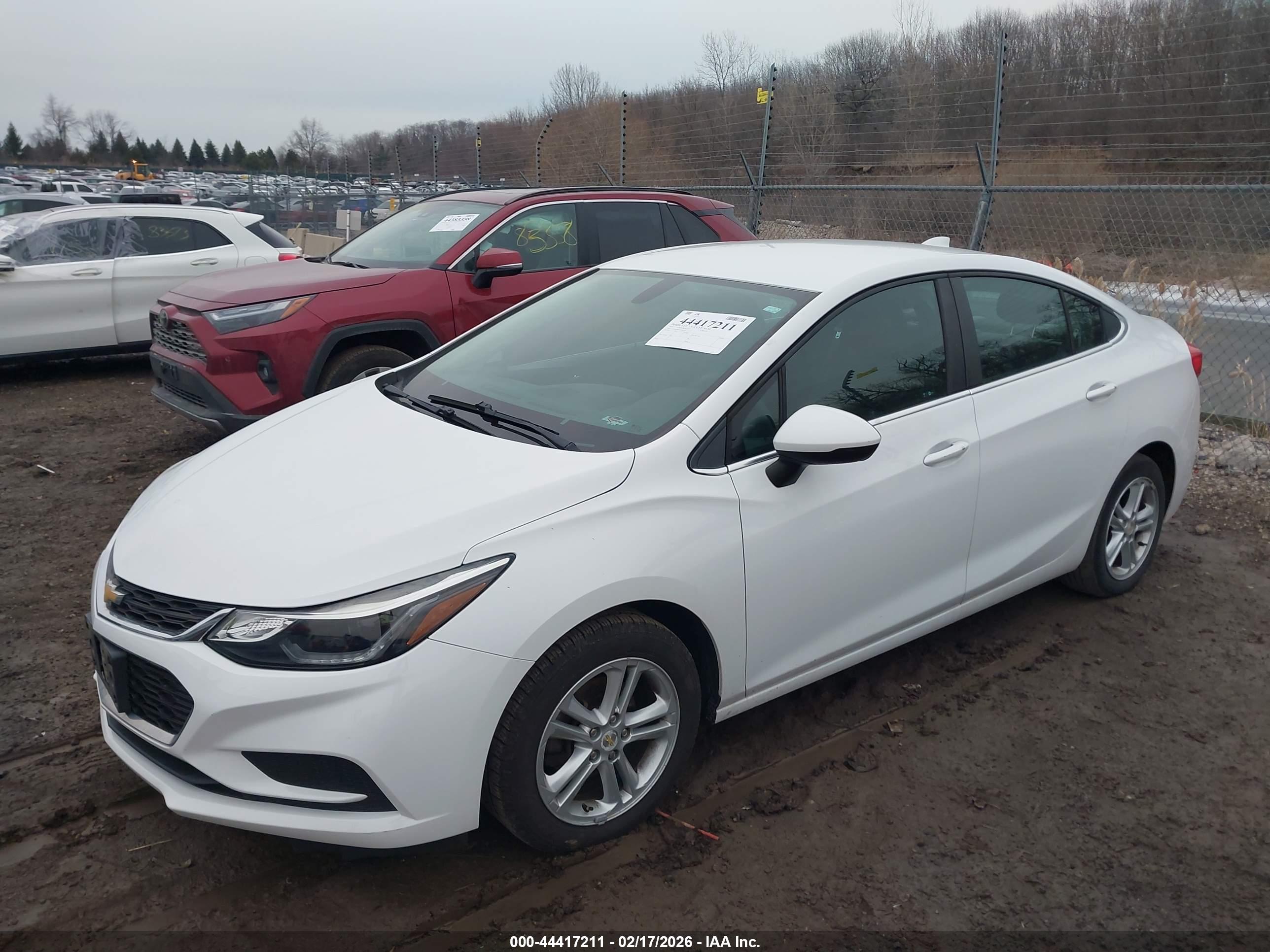 CHEVROLET CRUZE image 2
