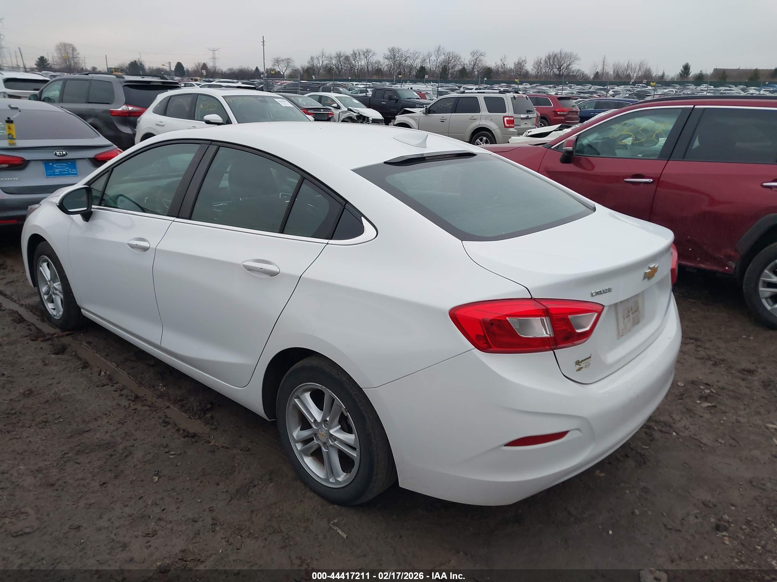 CHEVROLET CRUZE image 3
