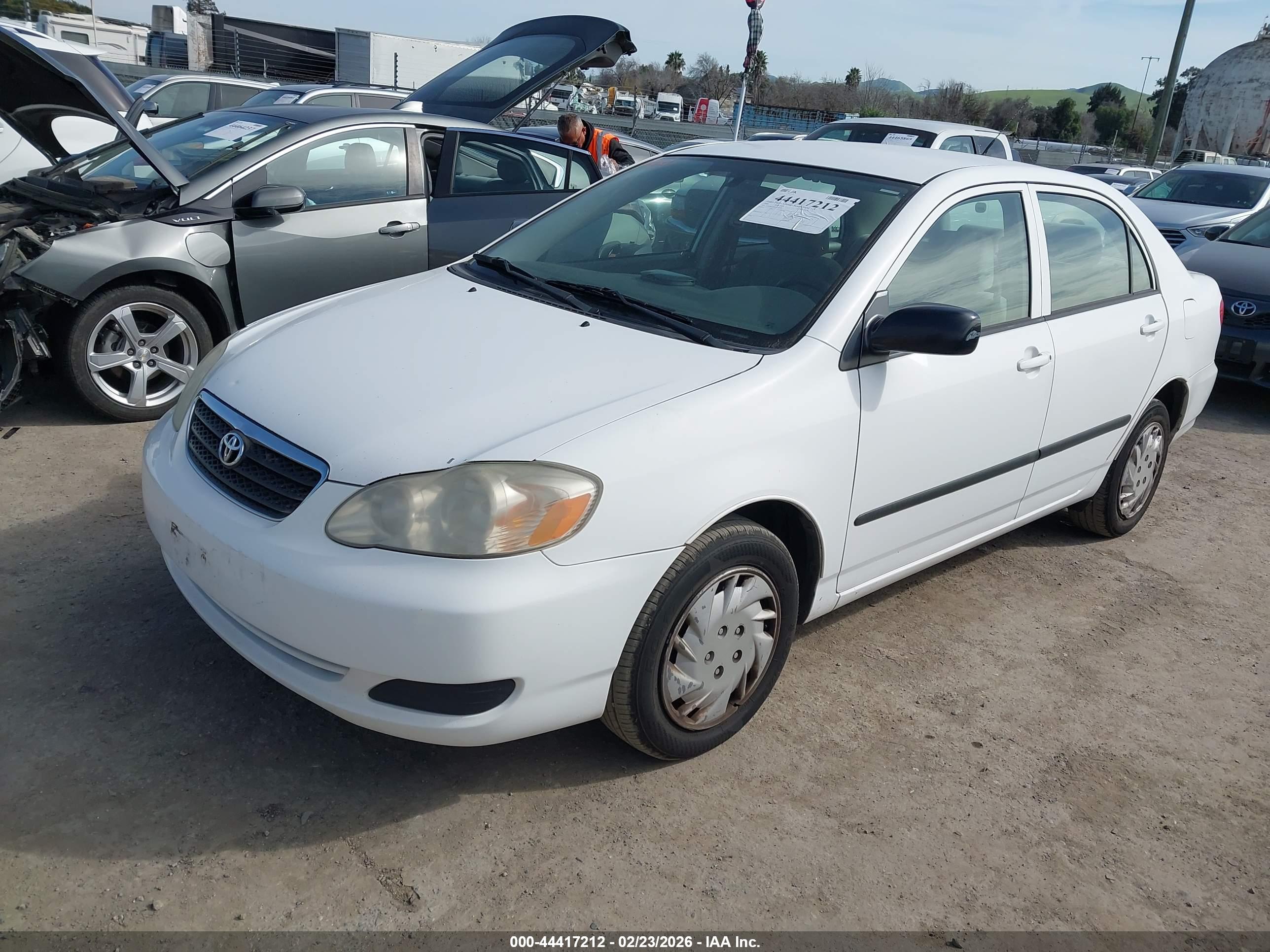 TOYOTA COROLLA image 2