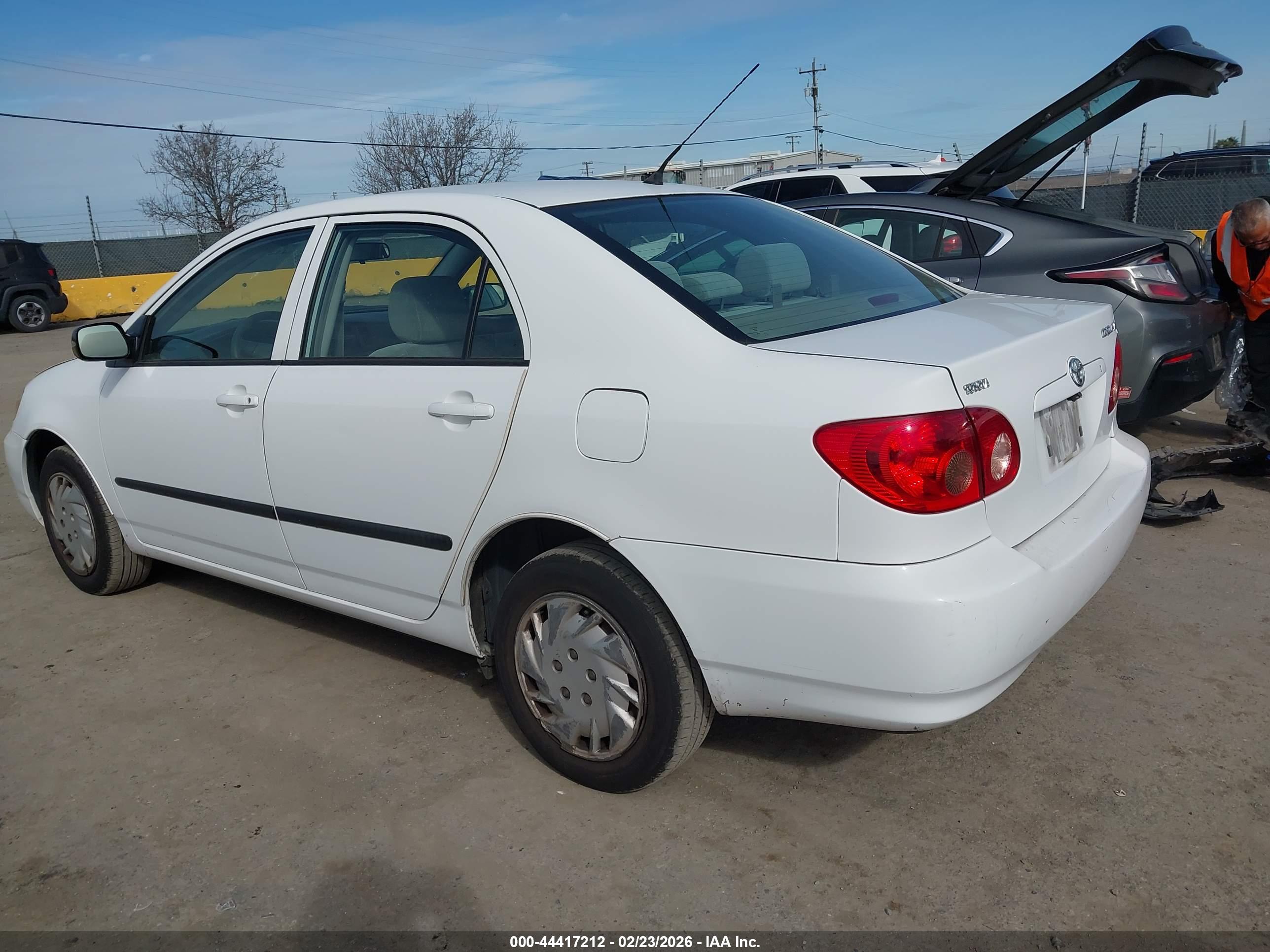 TOYOTA COROLLA image 3