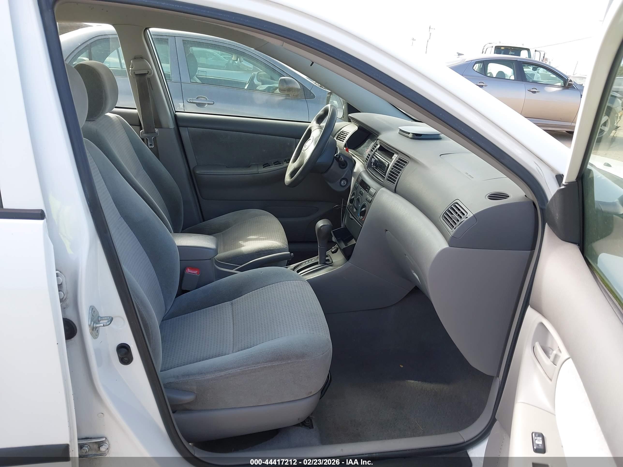 TOYOTA COROLLA image 5