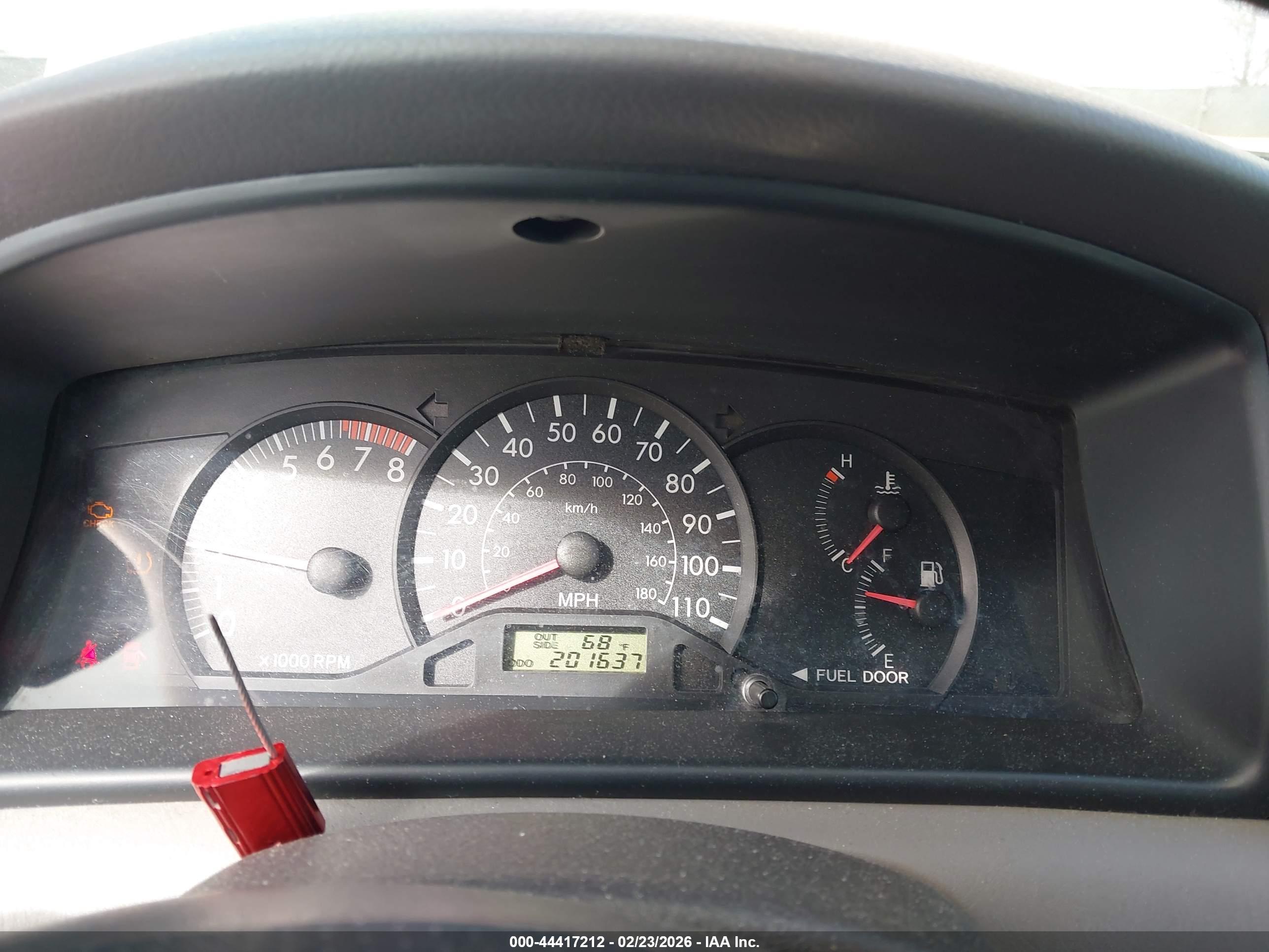TOYOTA COROLLA image 7