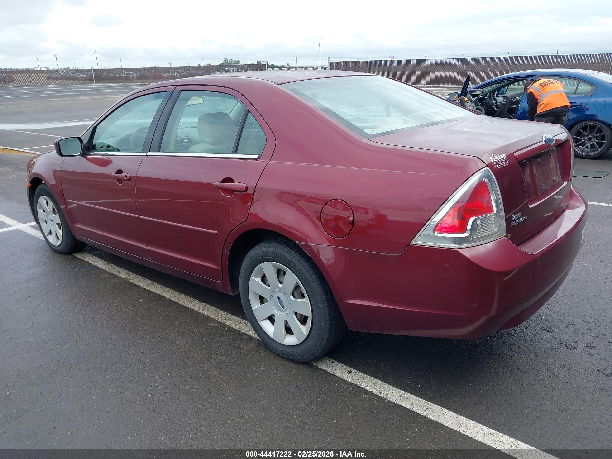 FORD FUSION image 3