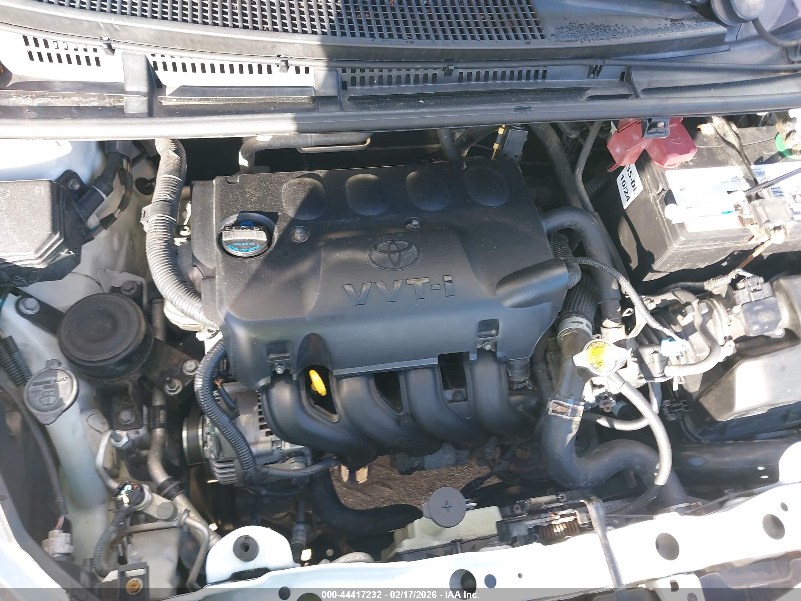 TOYOTA YARIS image 10