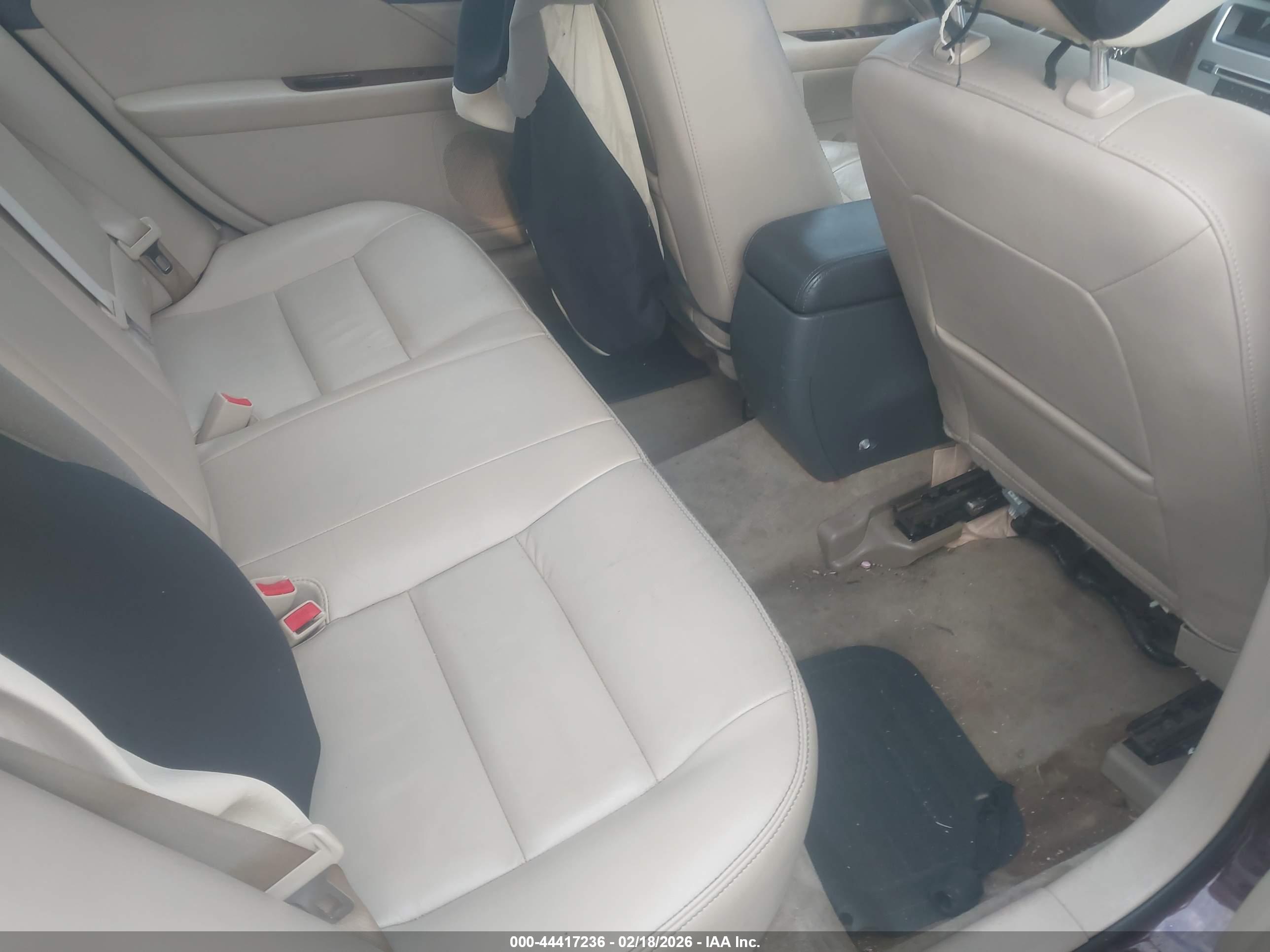 FORD FUSION image 8