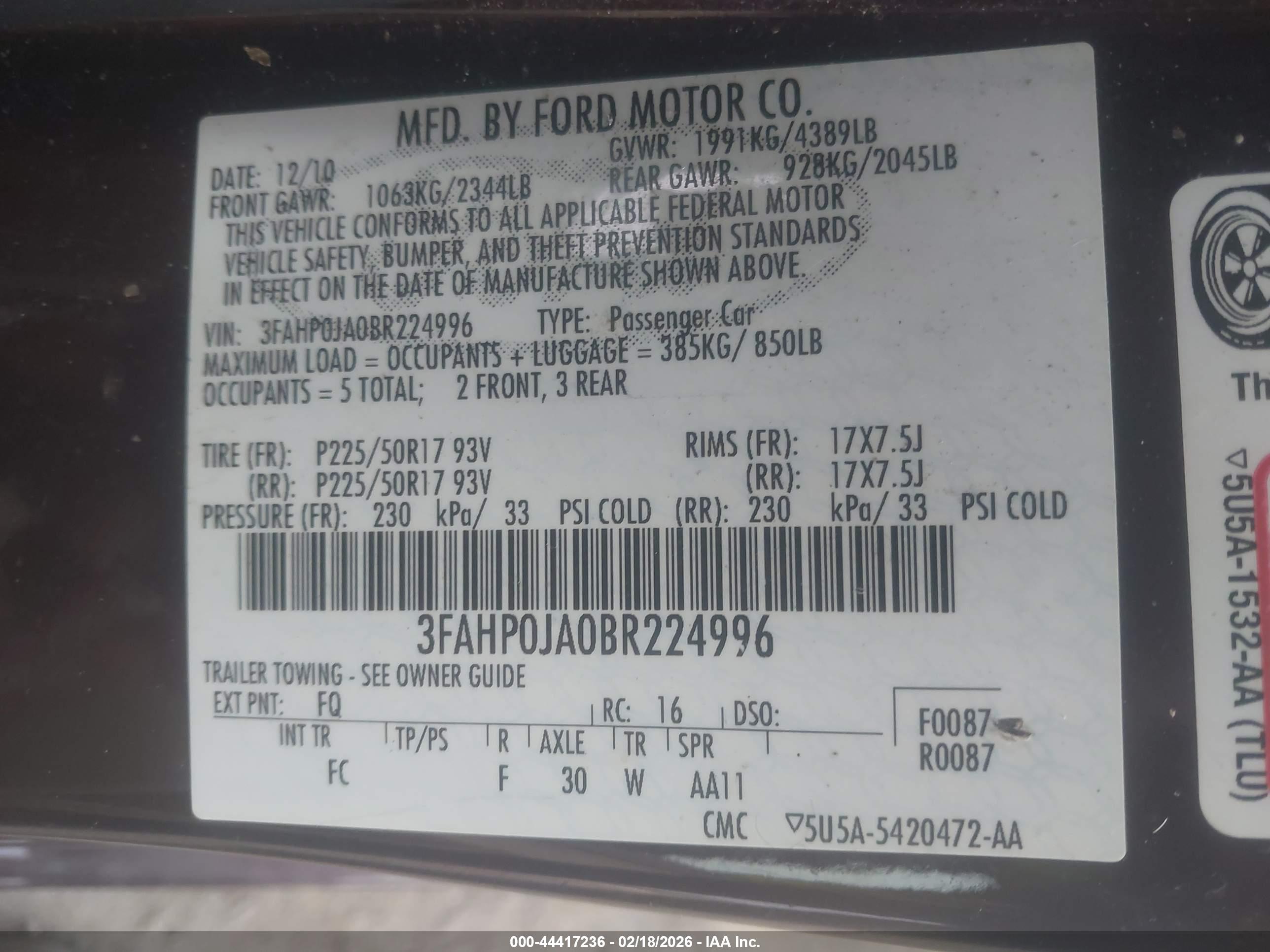FORD FUSION image 9