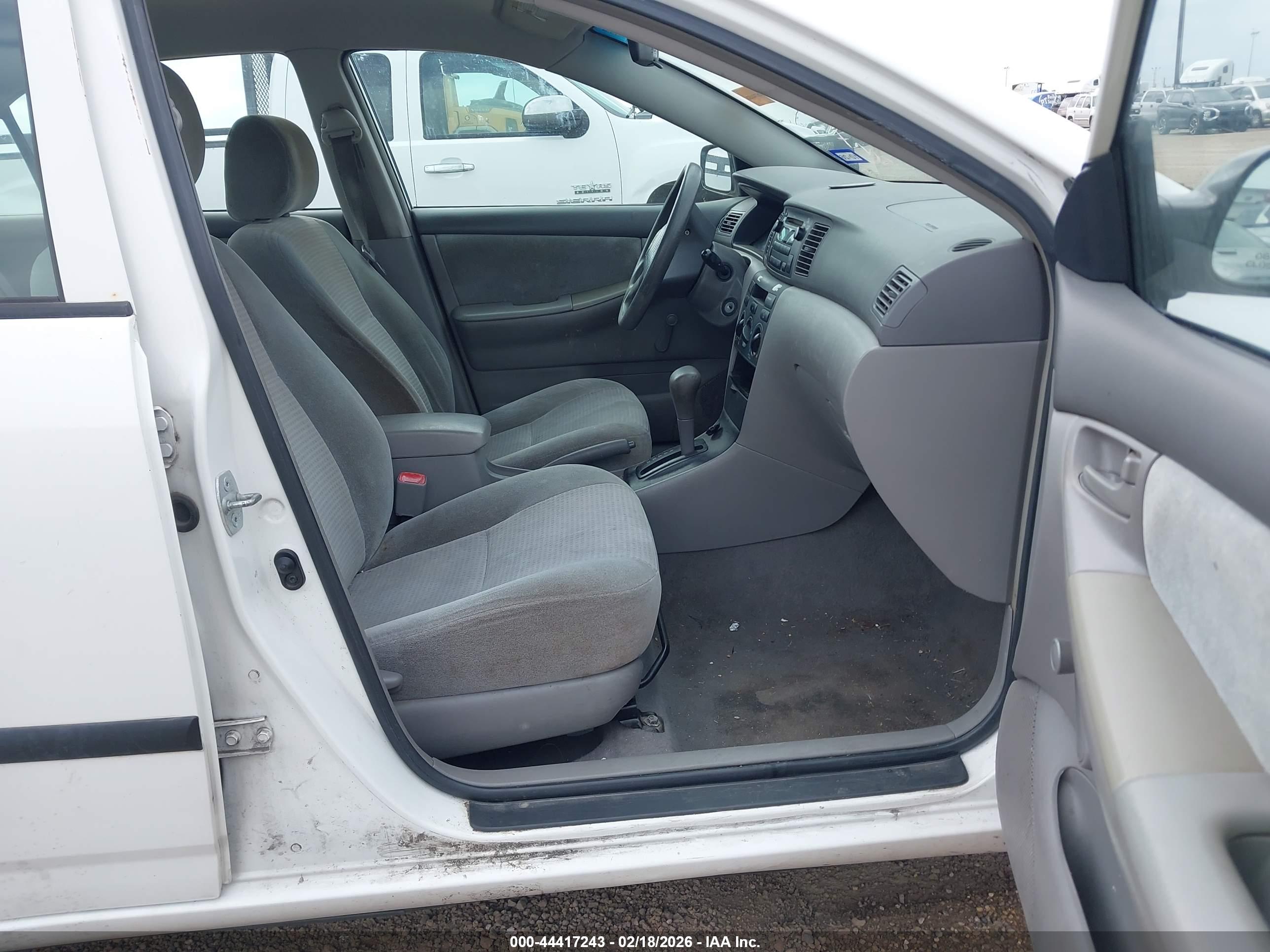 TOYOTA COROLLA image 5