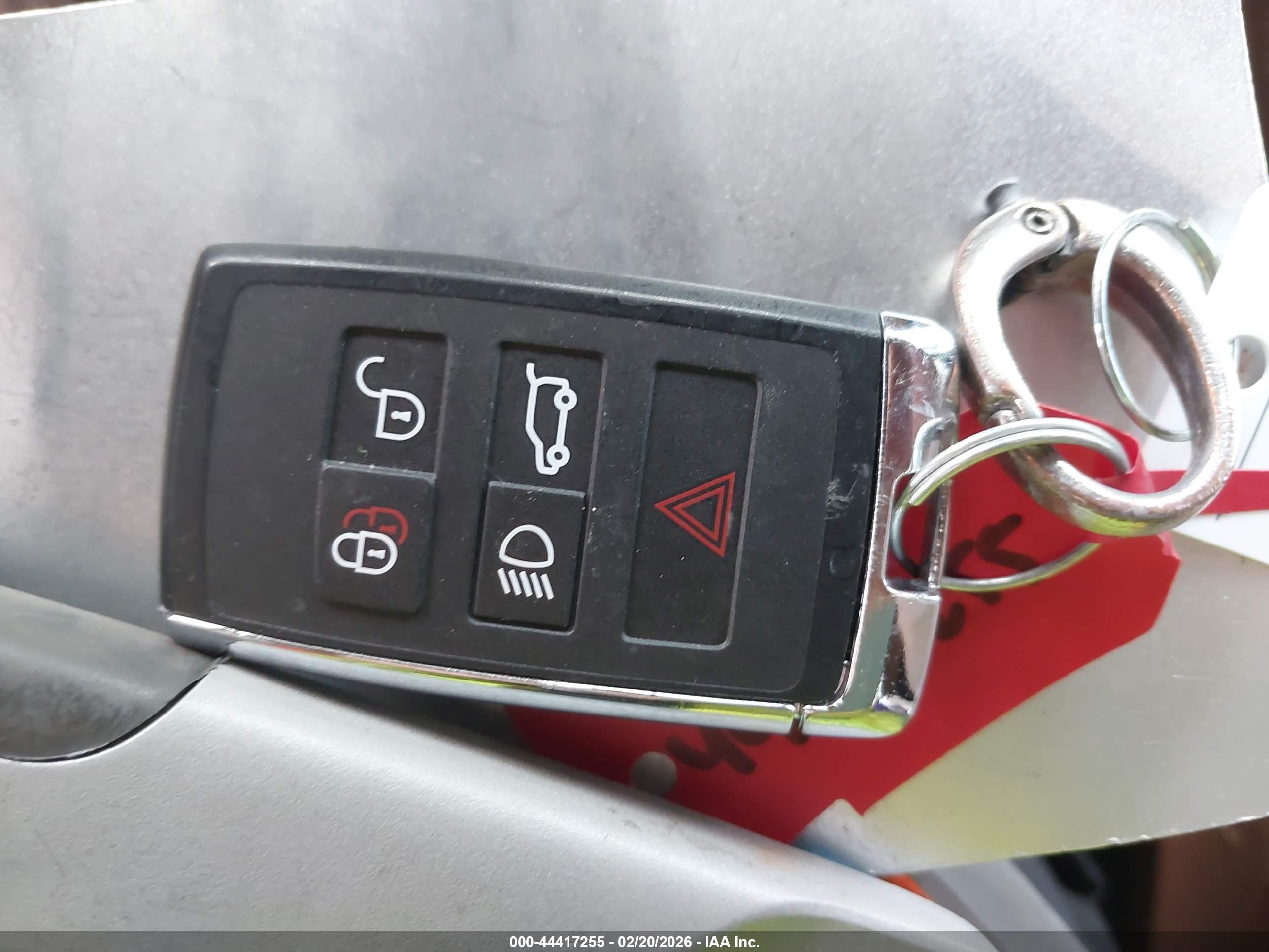 LAND ROVER image 11