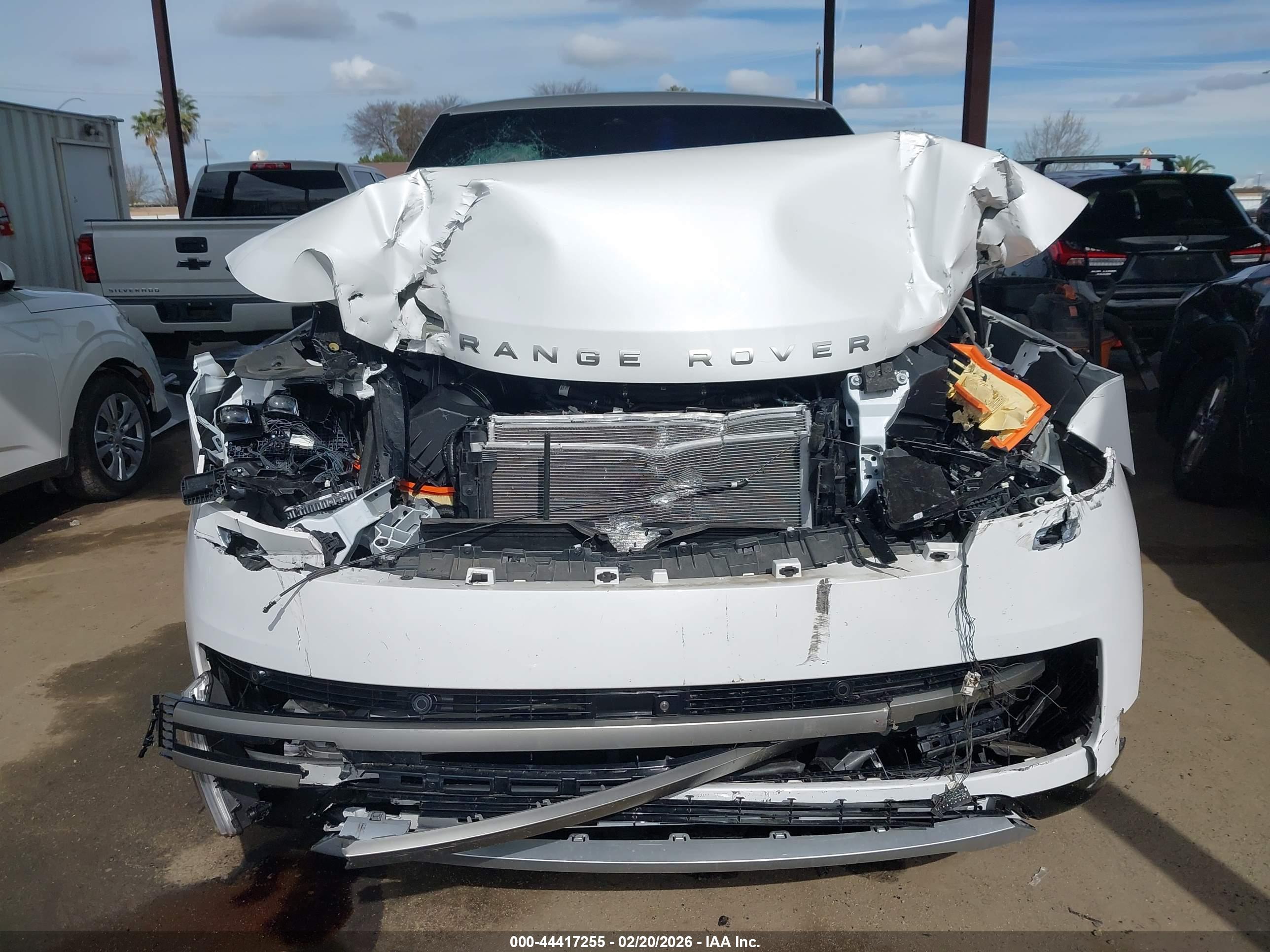 LAND ROVER image 6