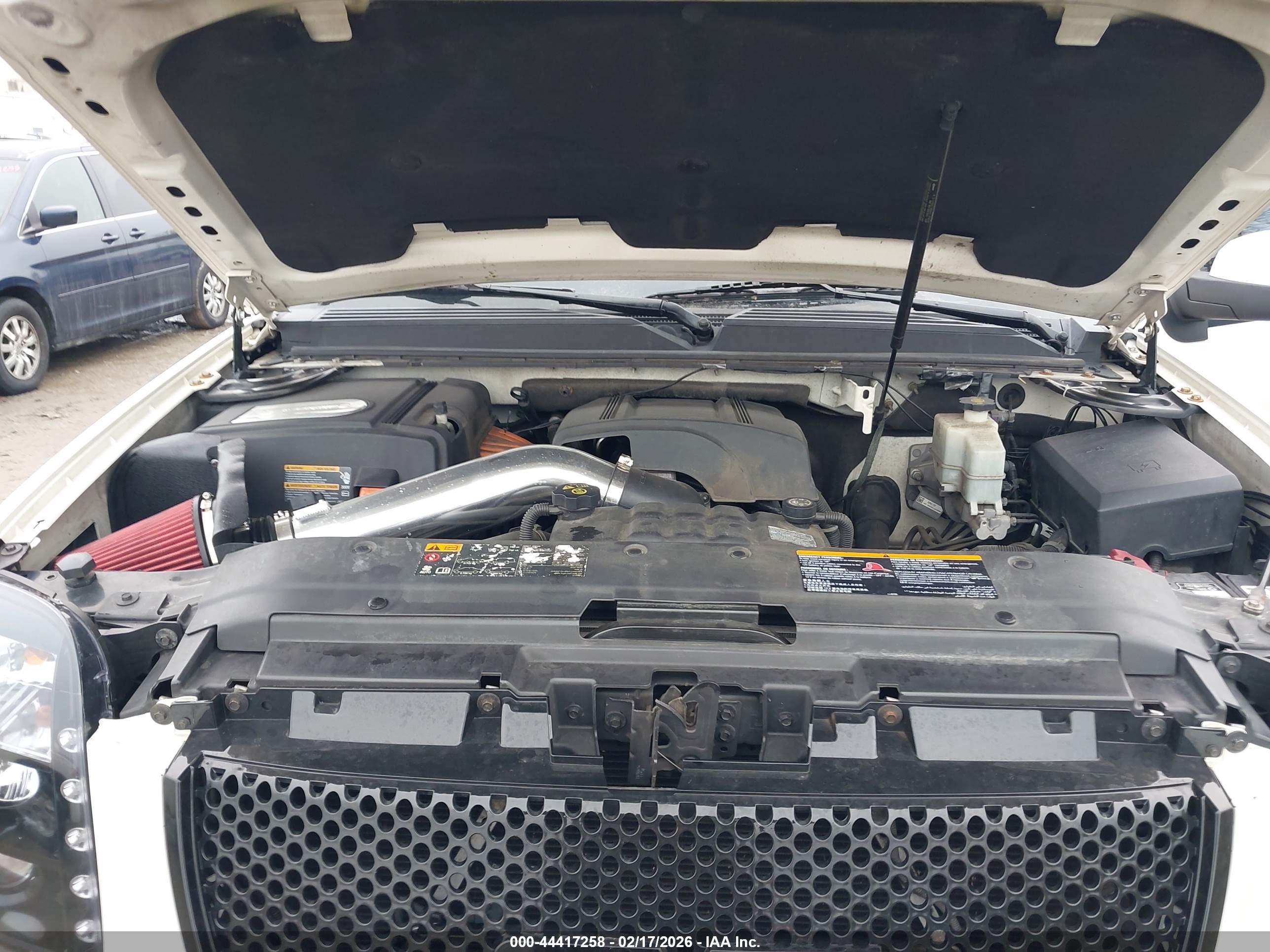 GMC YUKON image 10