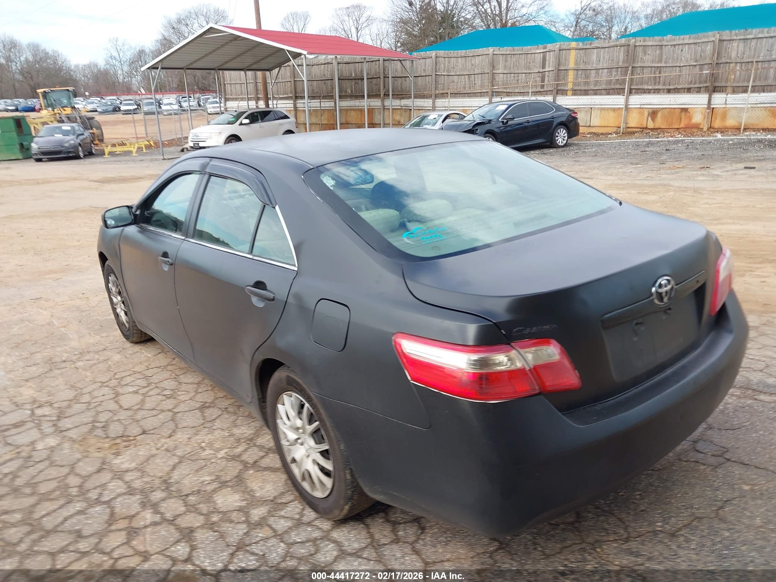 TOYOTA CAMRY image 3