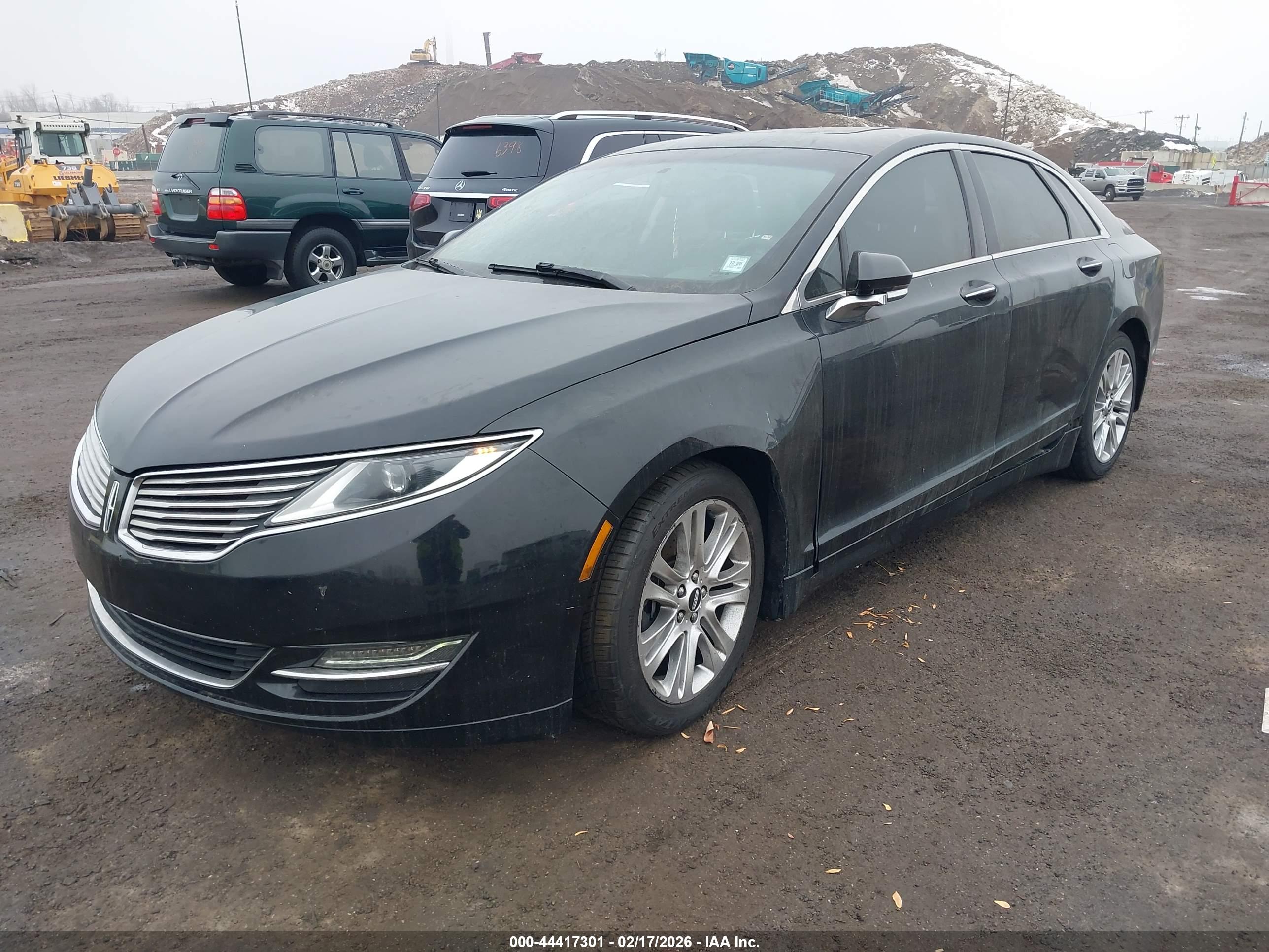 LINCOLN MKZ image 2