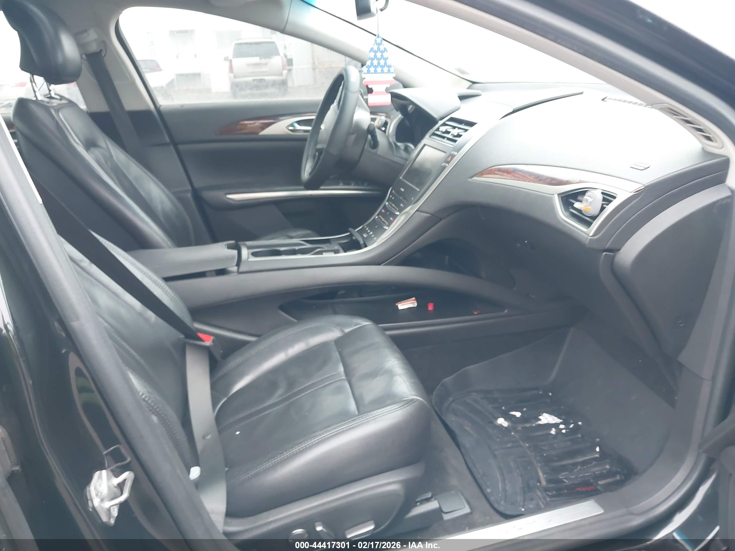 LINCOLN MKZ image 5
