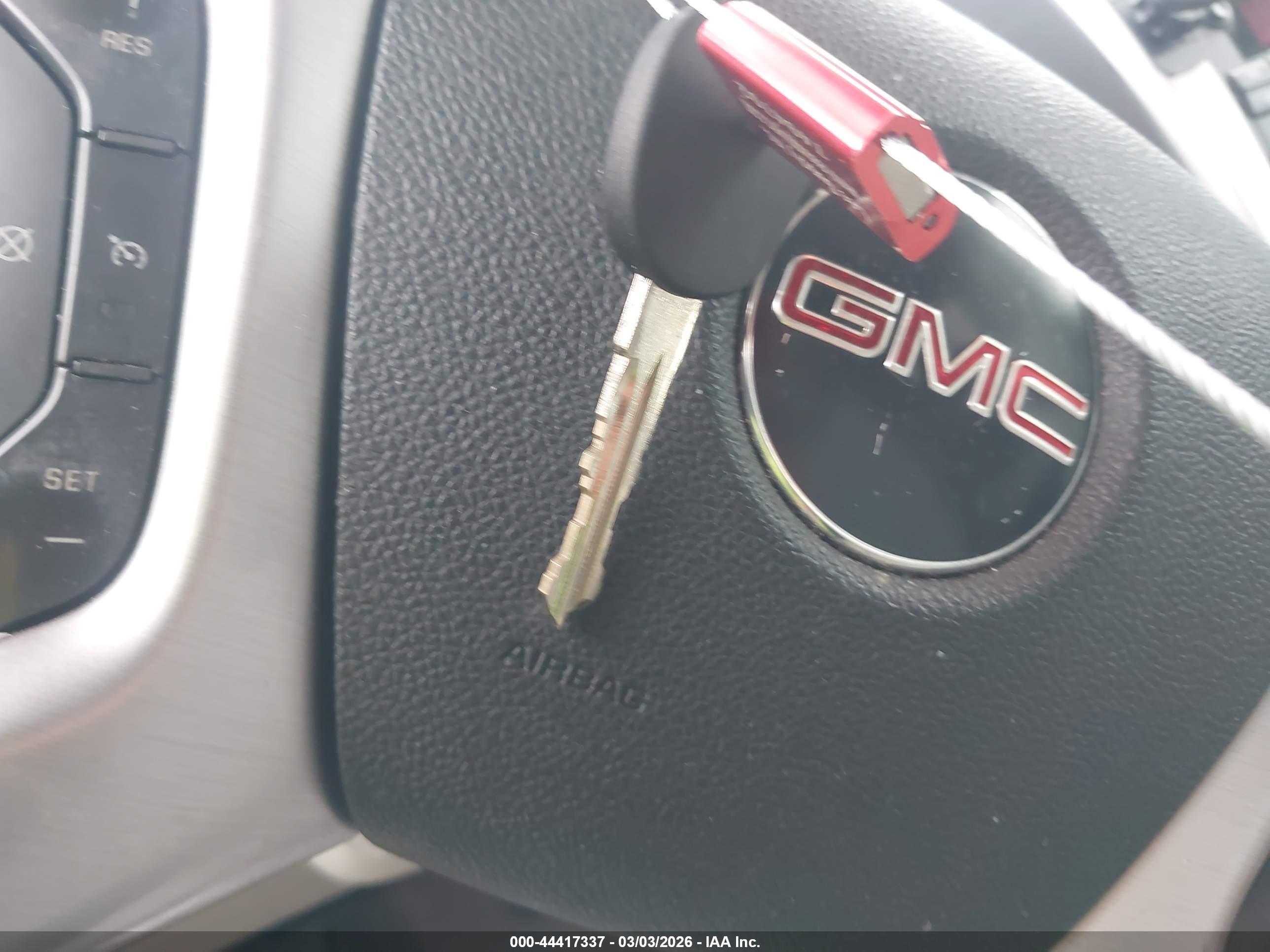GMC ACADIA image 11