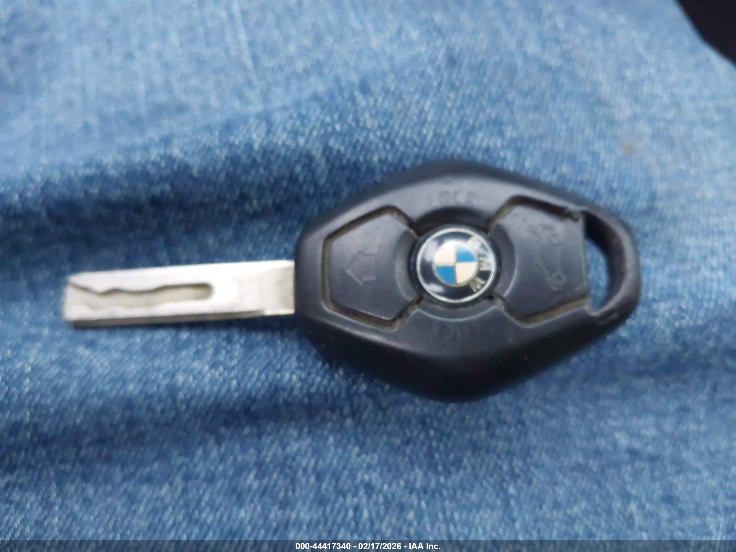 BMW 330CI image 11