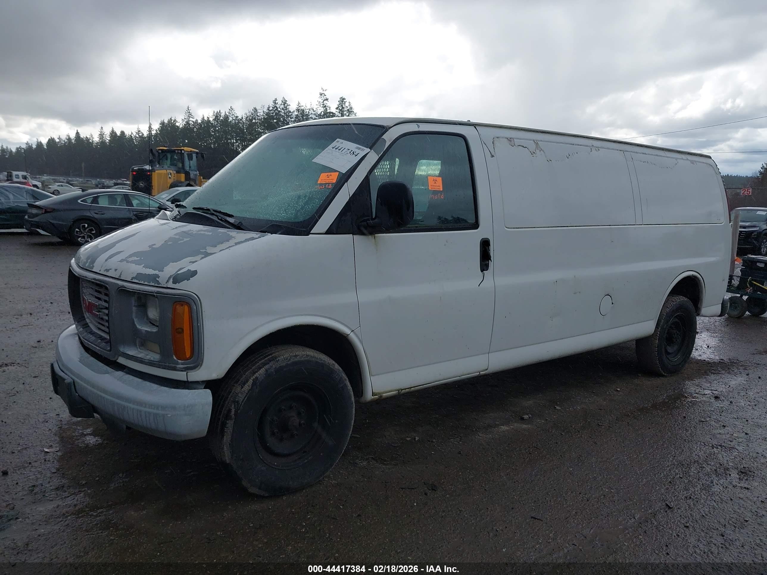 GMC SAVANA image 2