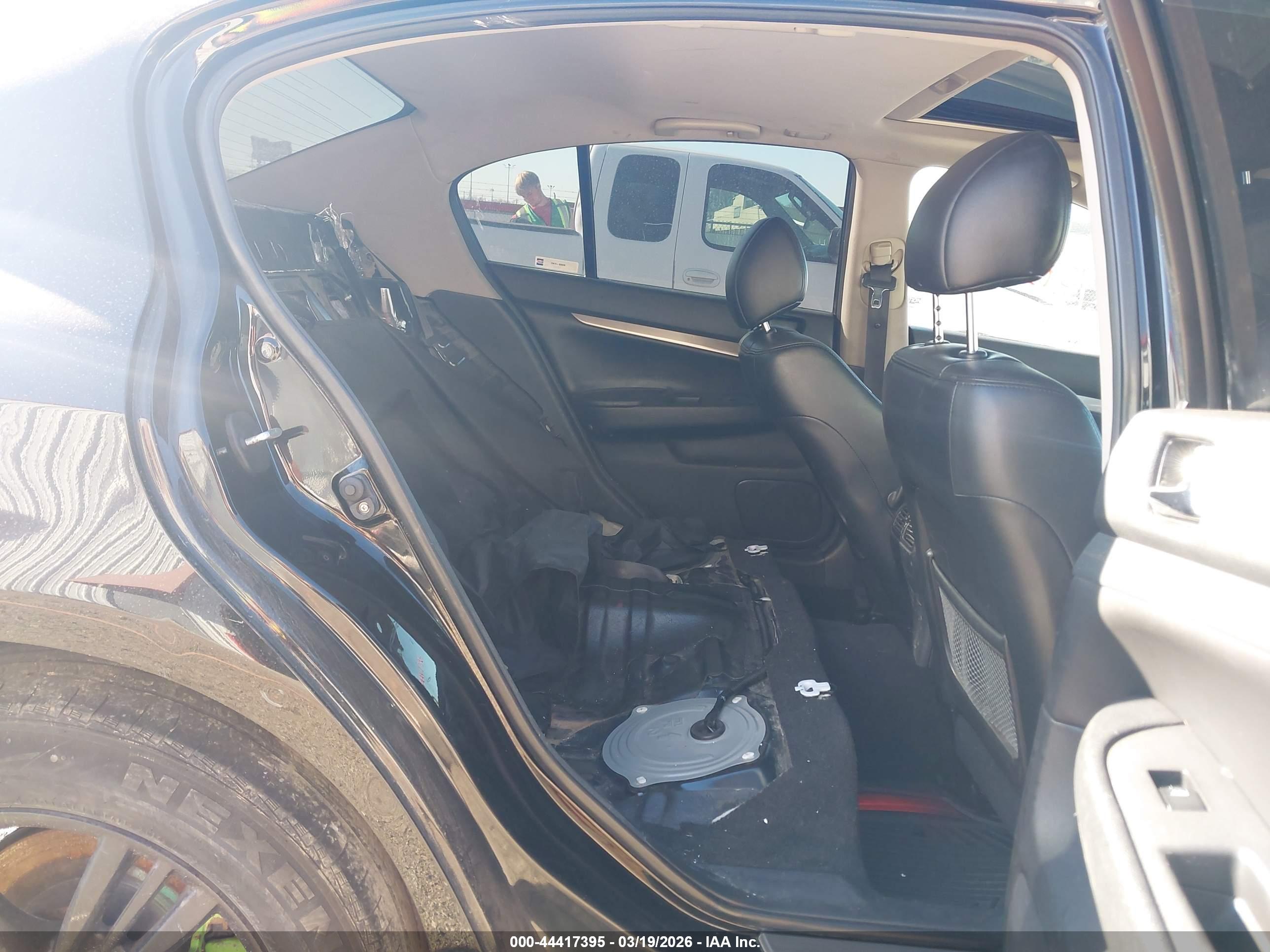 INFINITI G37X image 8