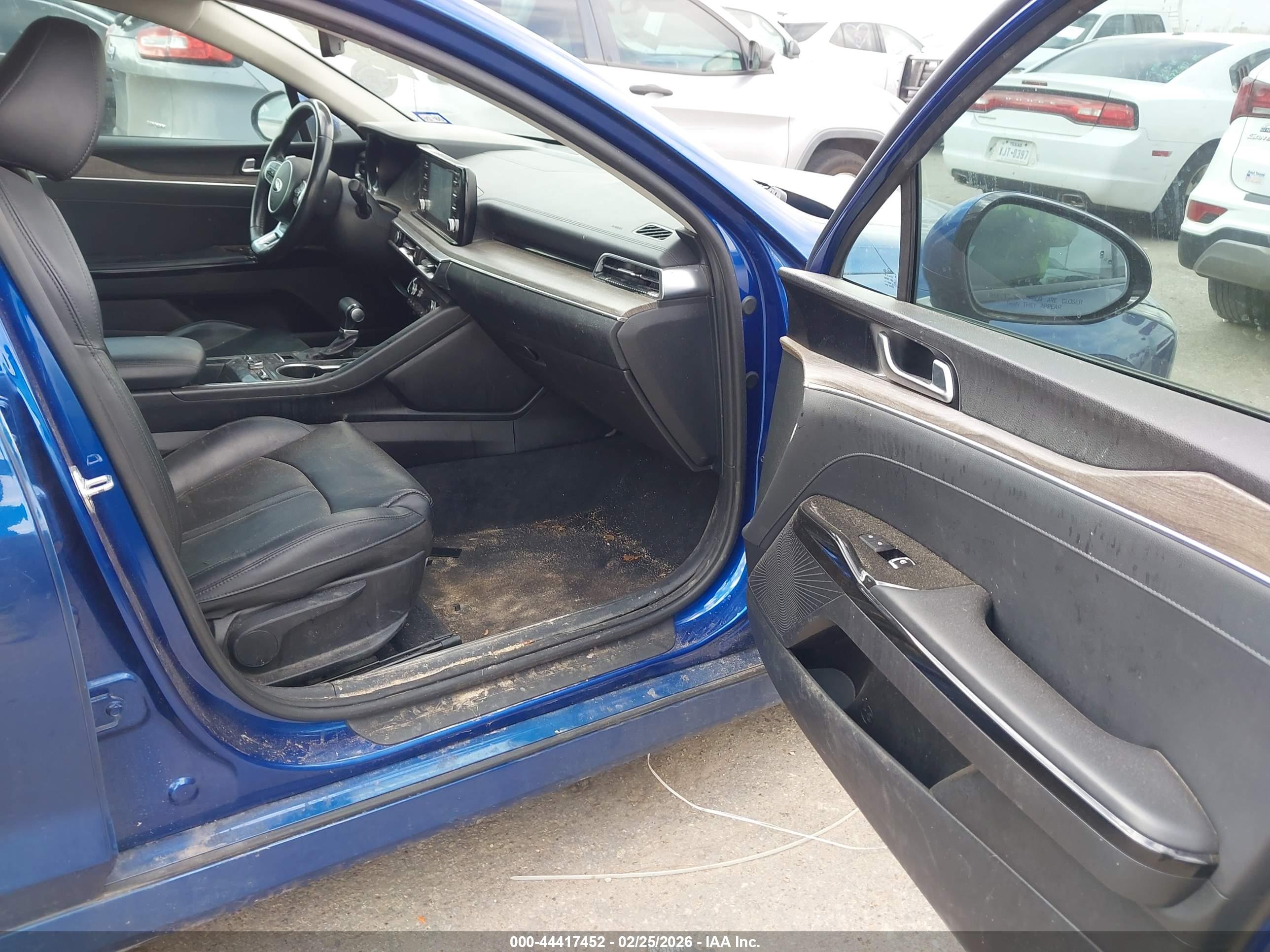 KIA K5 image 5