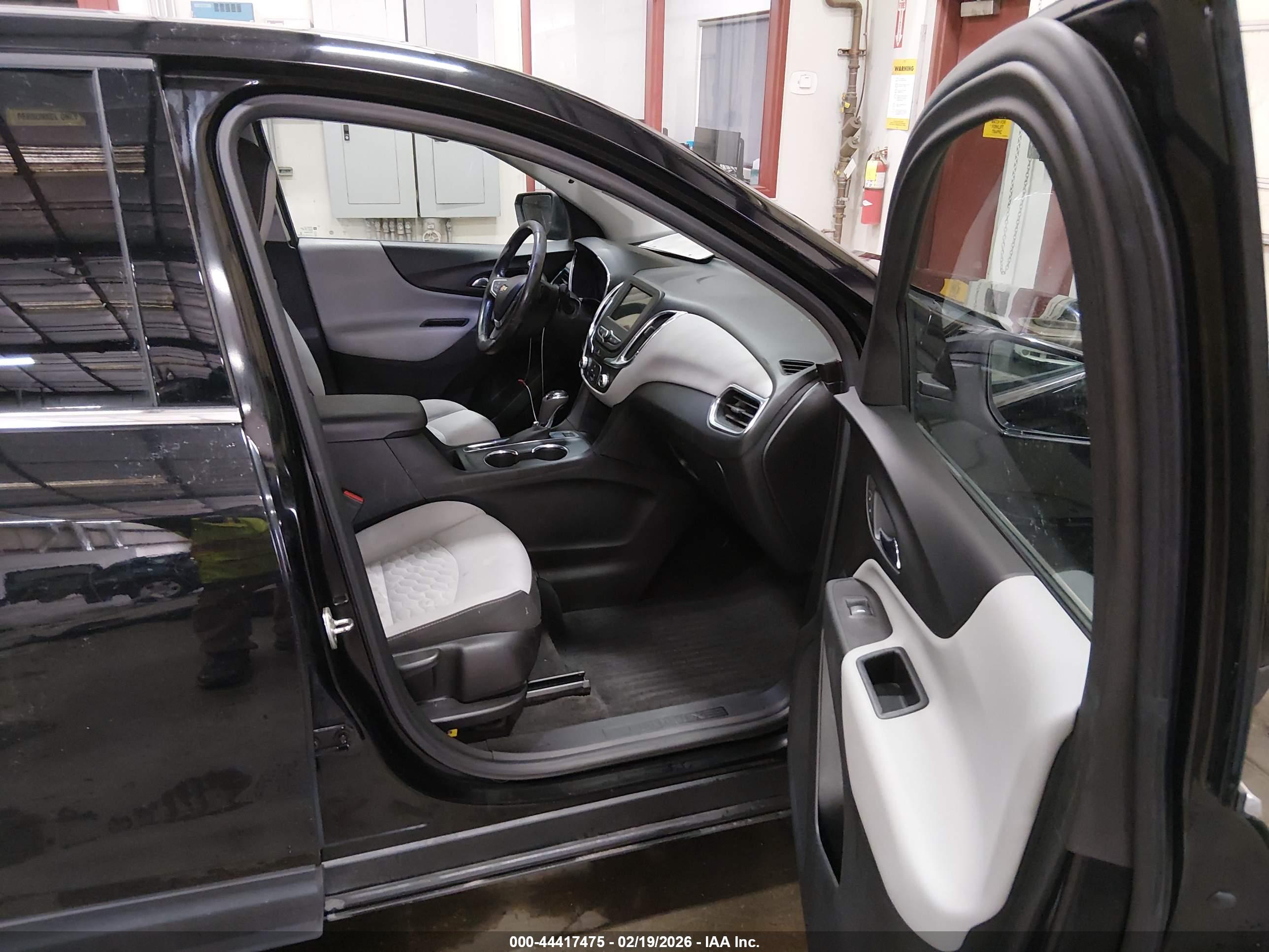 CHEVROLET EQUINOX image 5