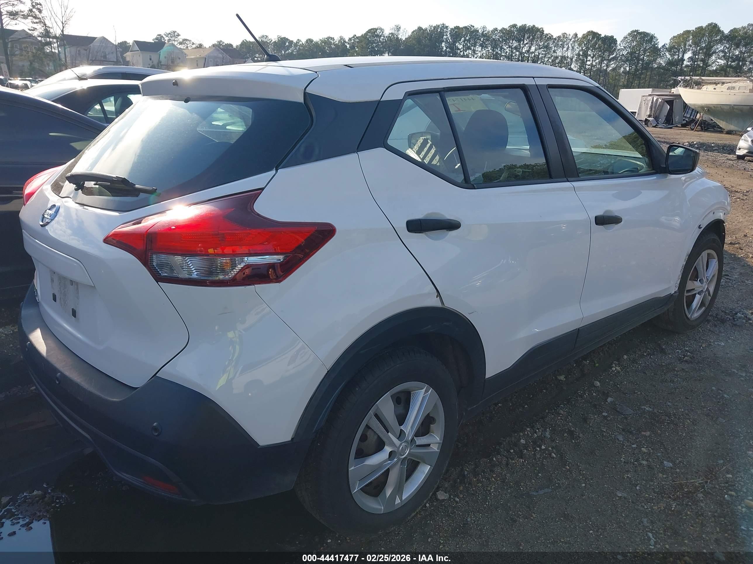 NISSAN KICKS image 4