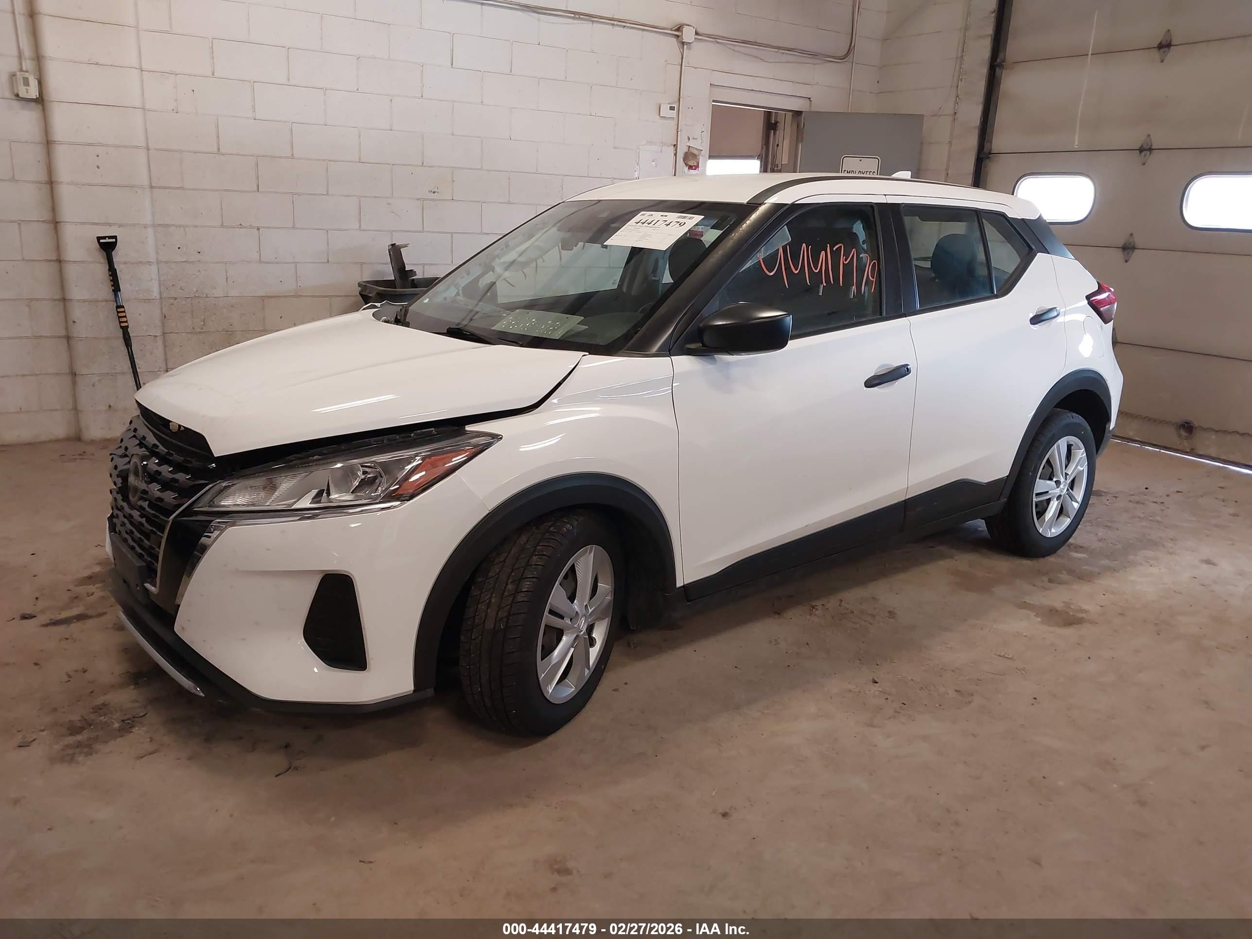 NISSAN KICKS image 2
