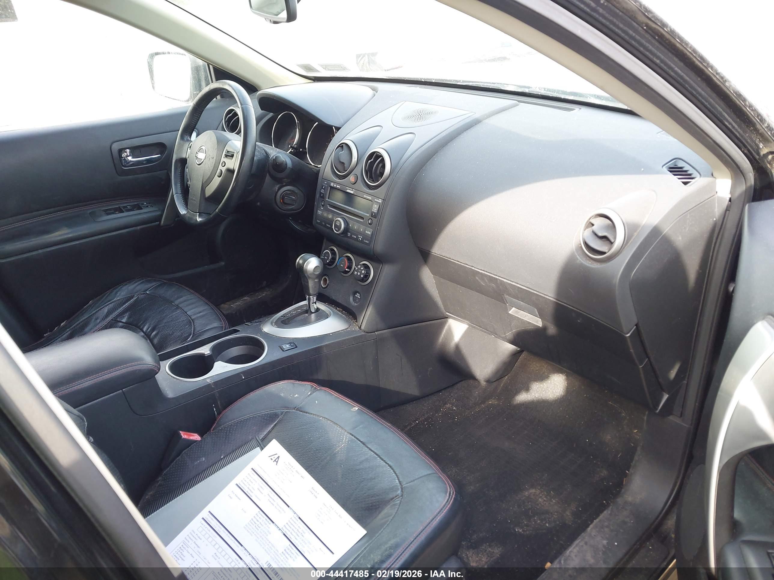 NISSAN ROGUE image 5