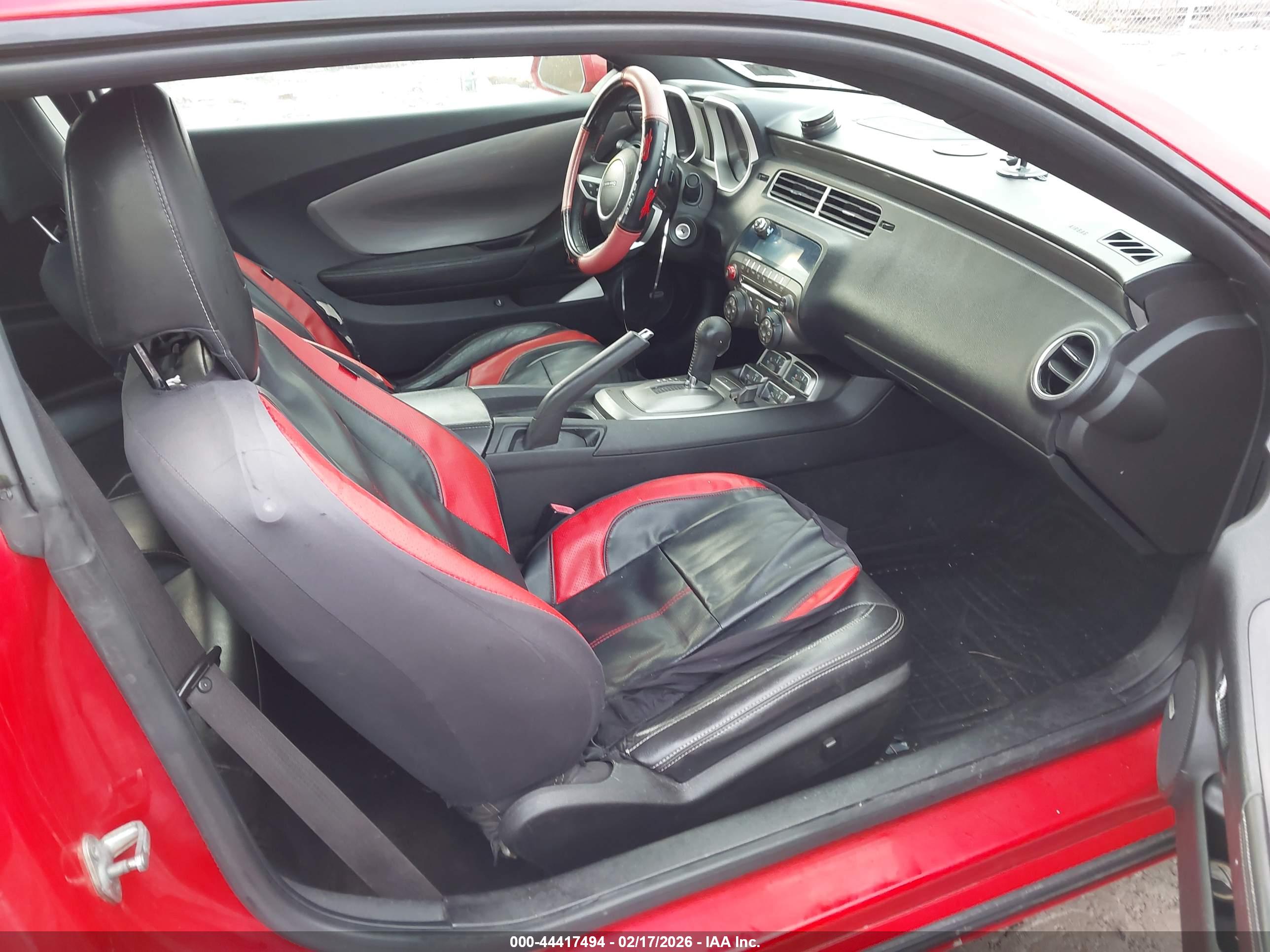 CHEVROLET CAMARO image 5