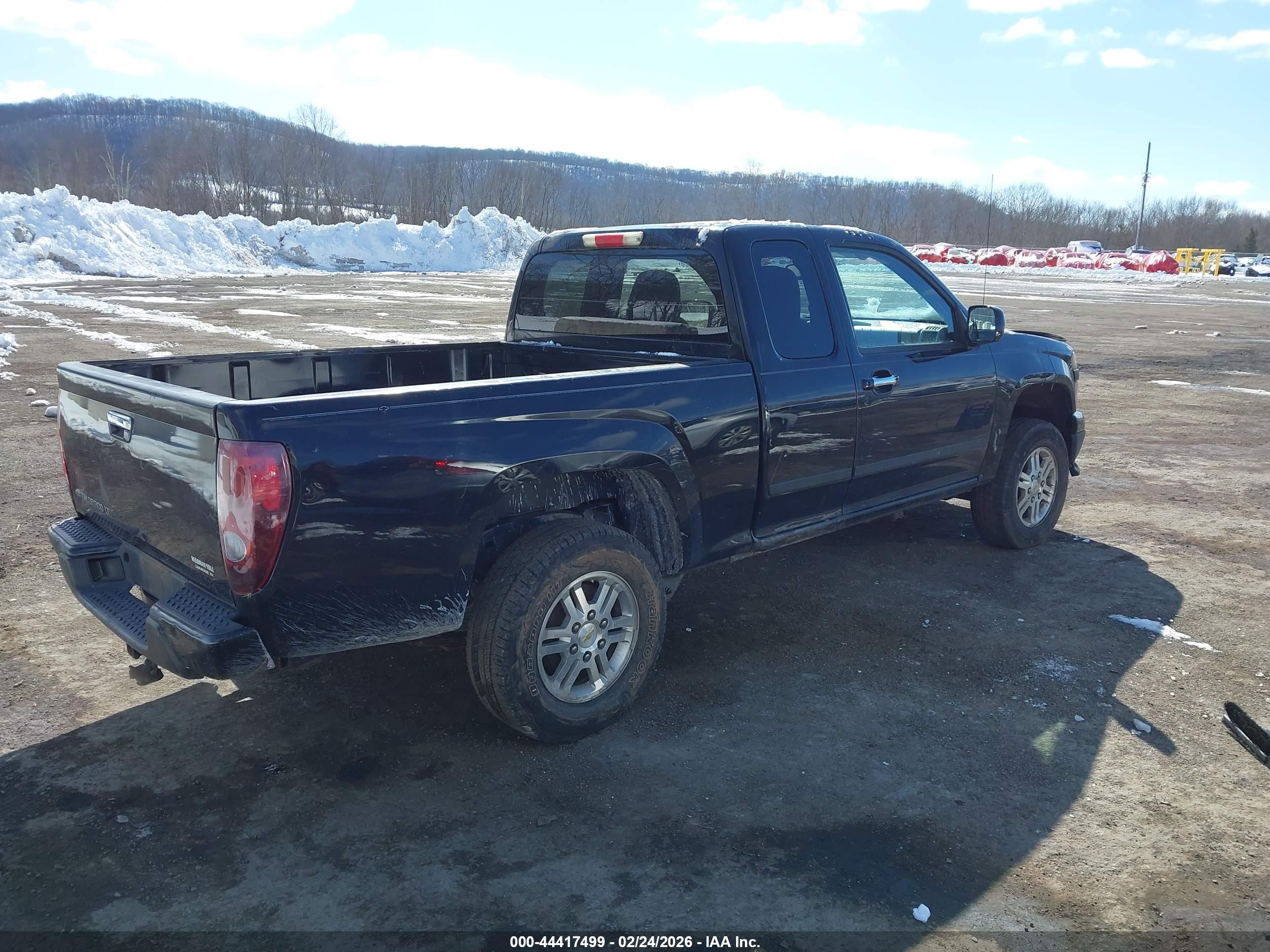 CHEVROLET COLORADO image 4