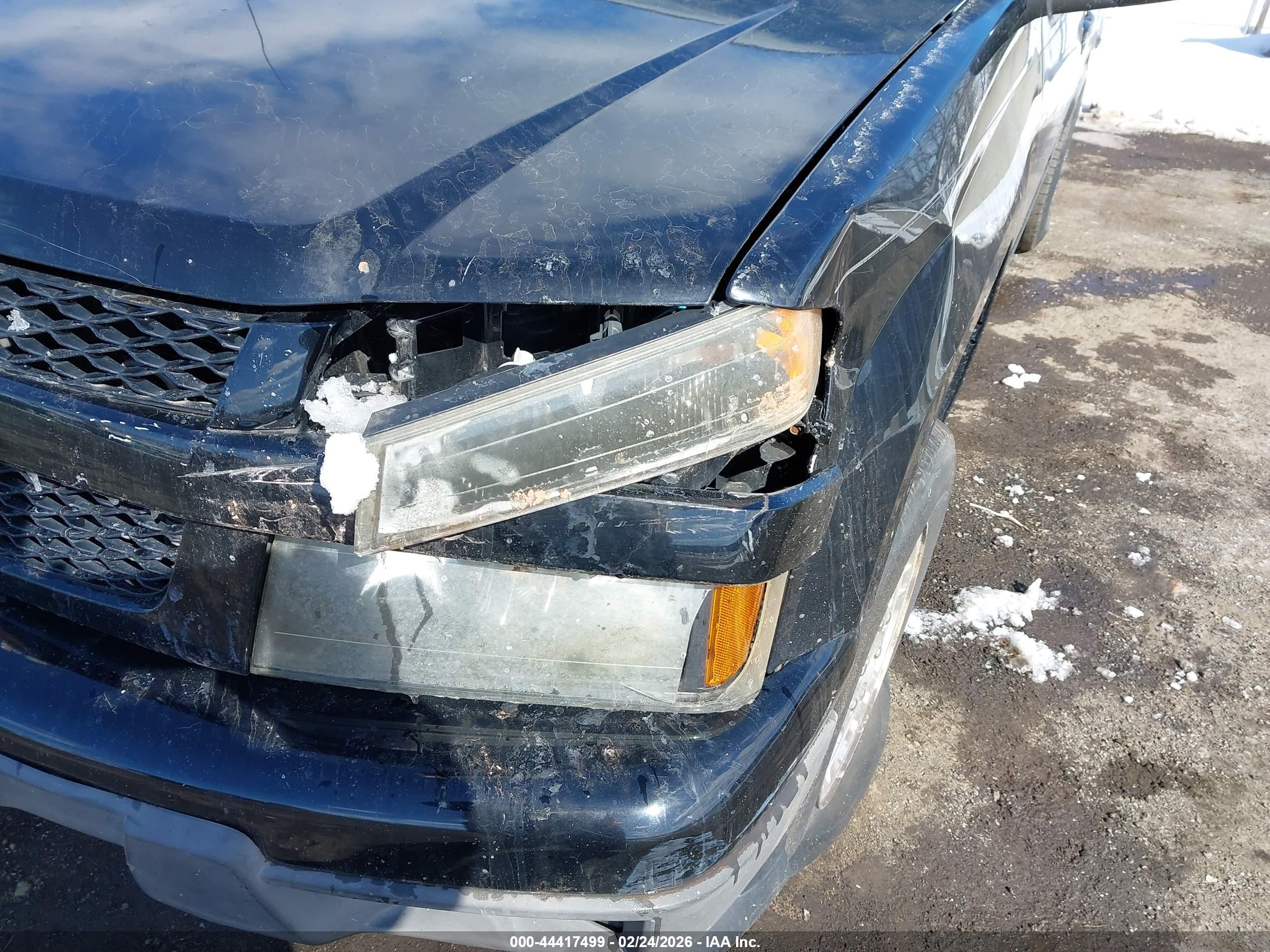 CHEVROLET COLORADO image 6